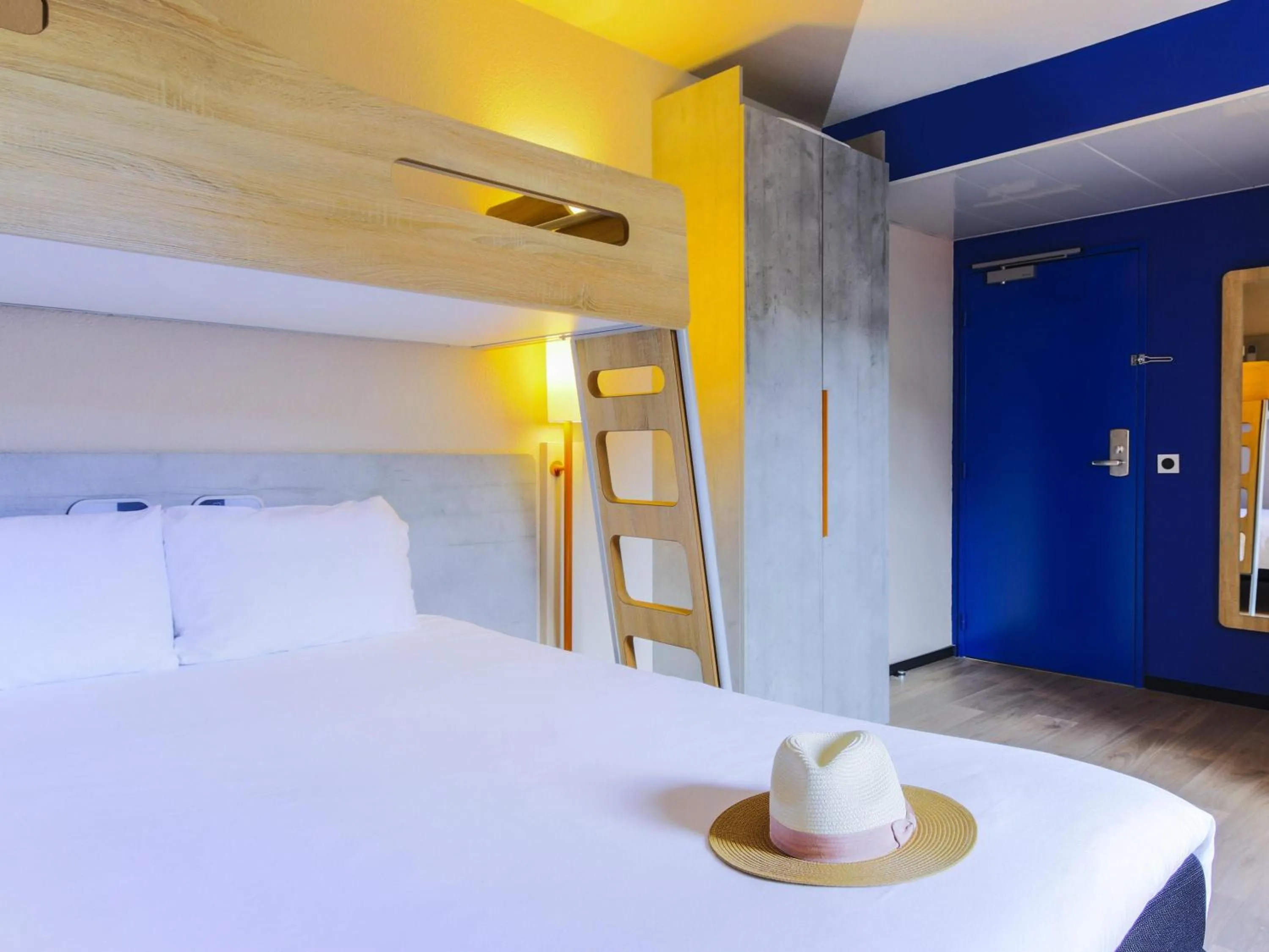 Family Room in Ibis Budget Albi Centre