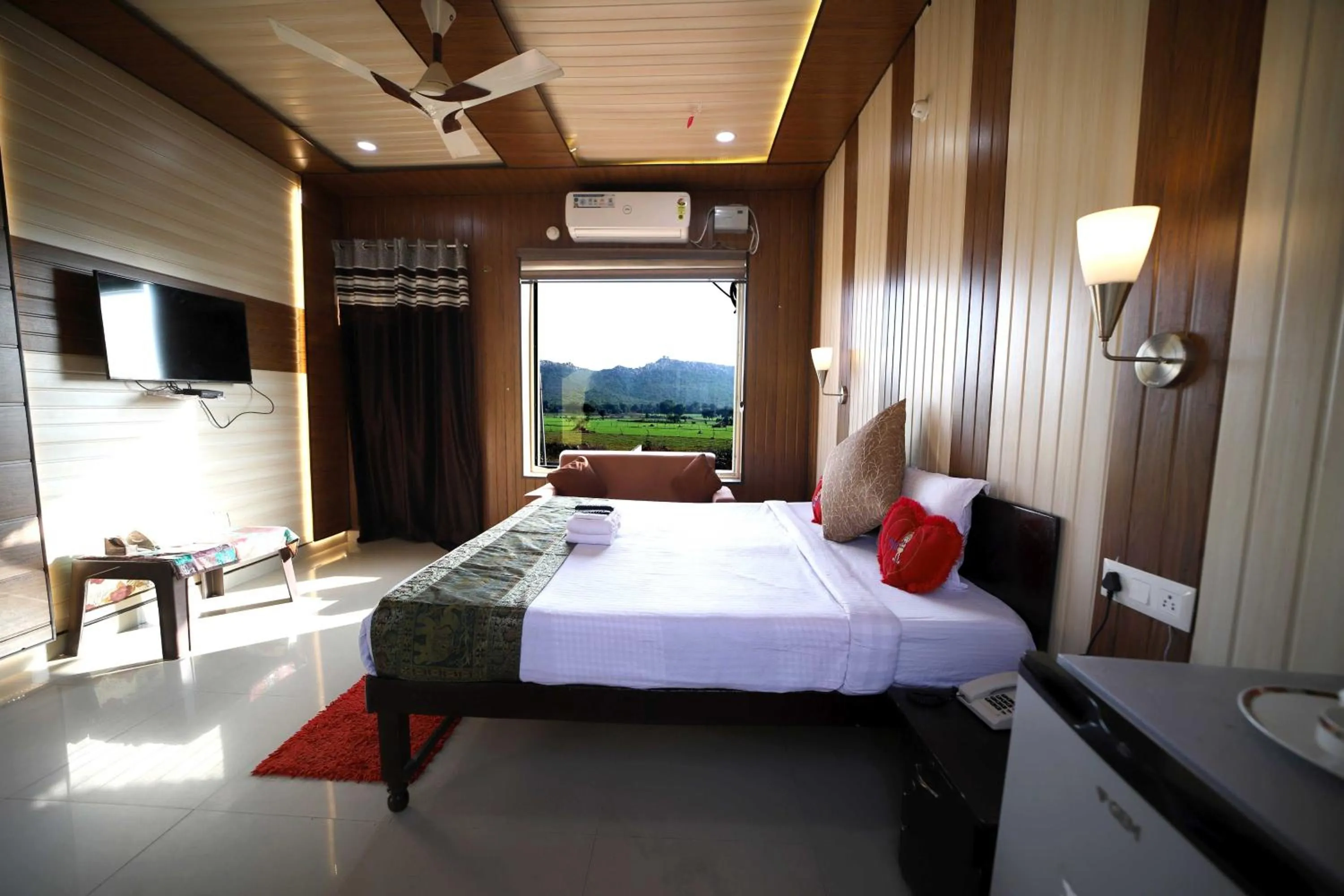 Double Room with Mountain View - single occupancy in Bundeli Farm Resort & Banquet Orchha