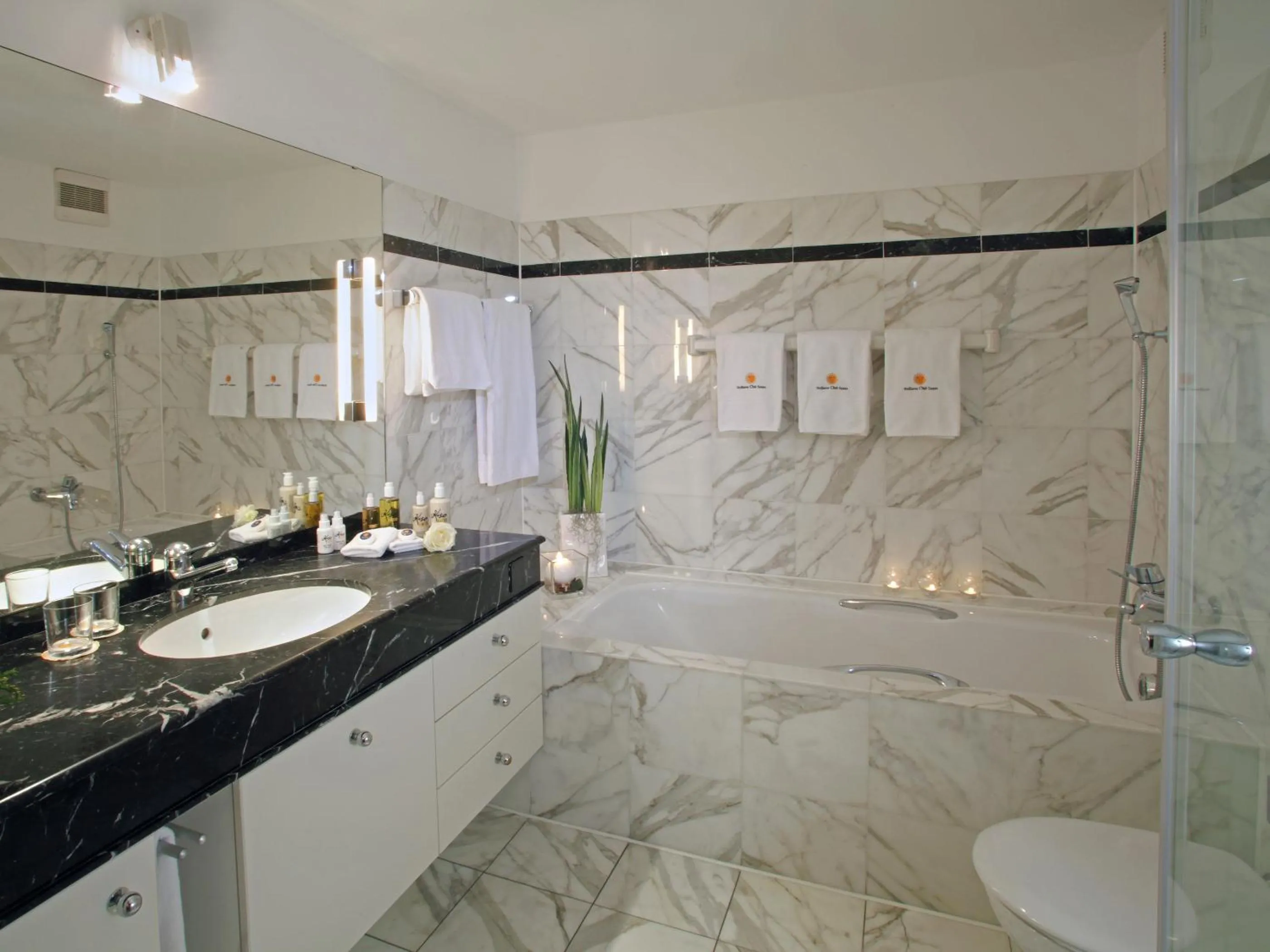 Comfort Double or Twin Room - single occupancy in Villa Sassa