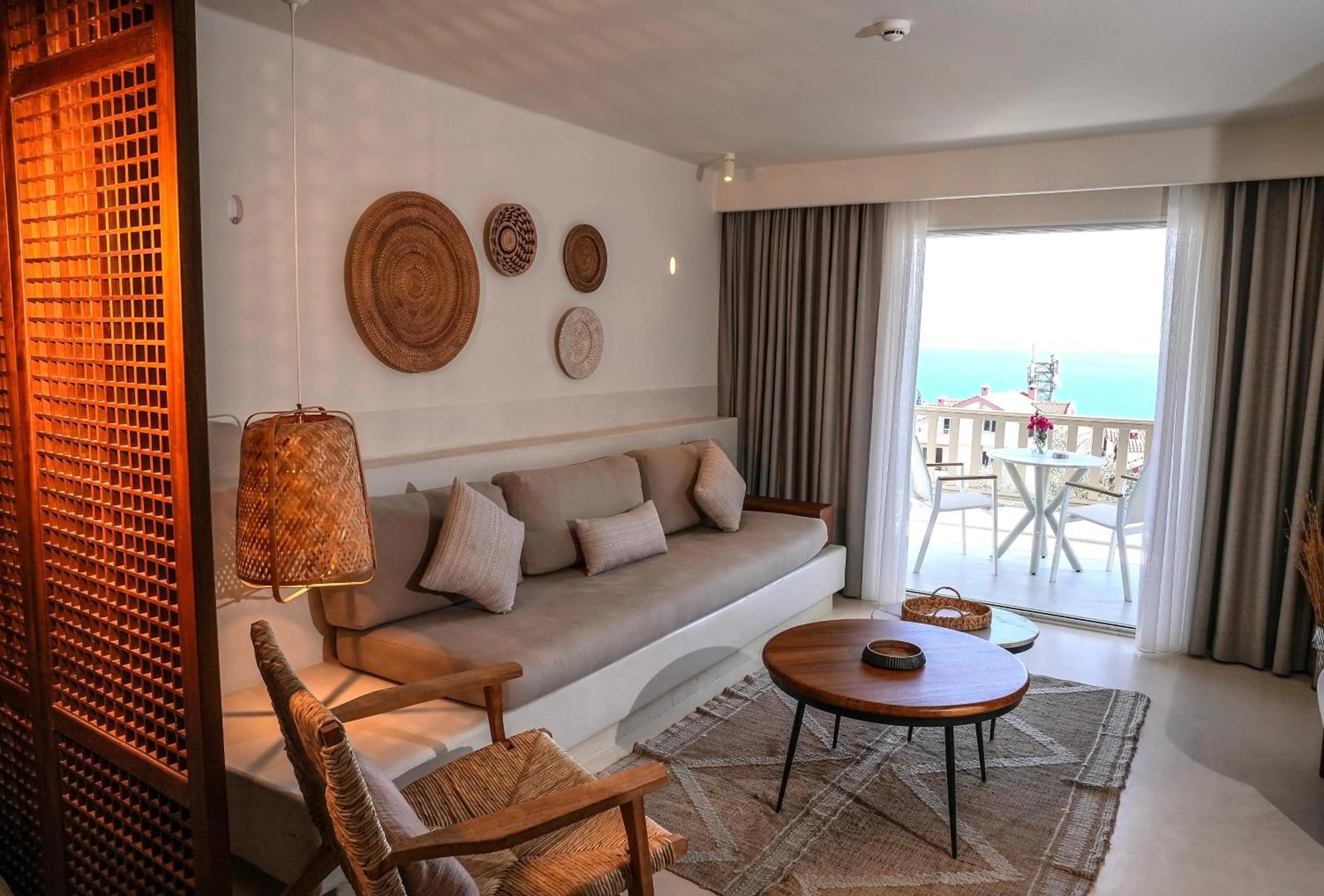 Suite with Sea View in Pilos Suites