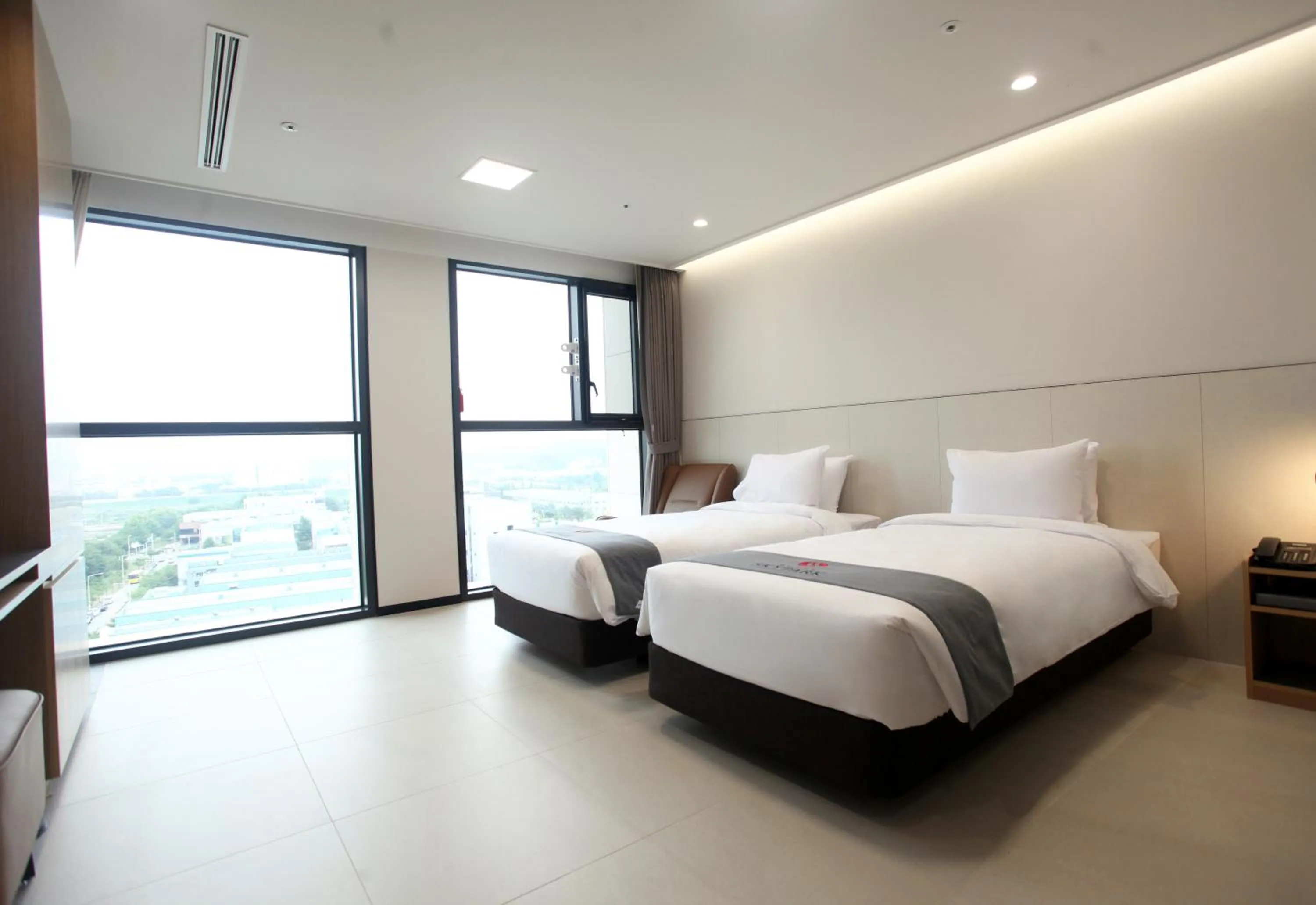Standard Twin Room  in Hotel Skypark DaejeonⅠ