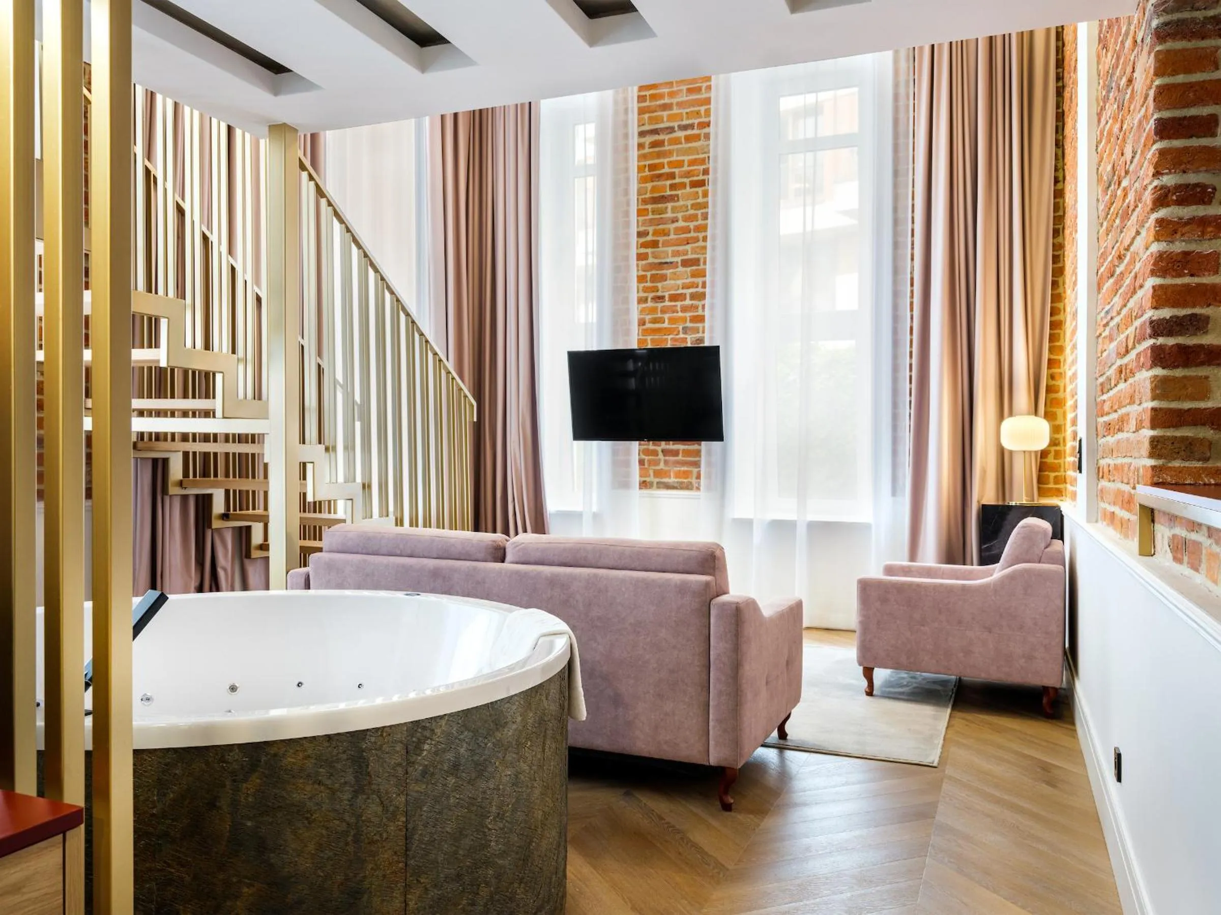 Apartment - Split Level in Hotel Golden Queen