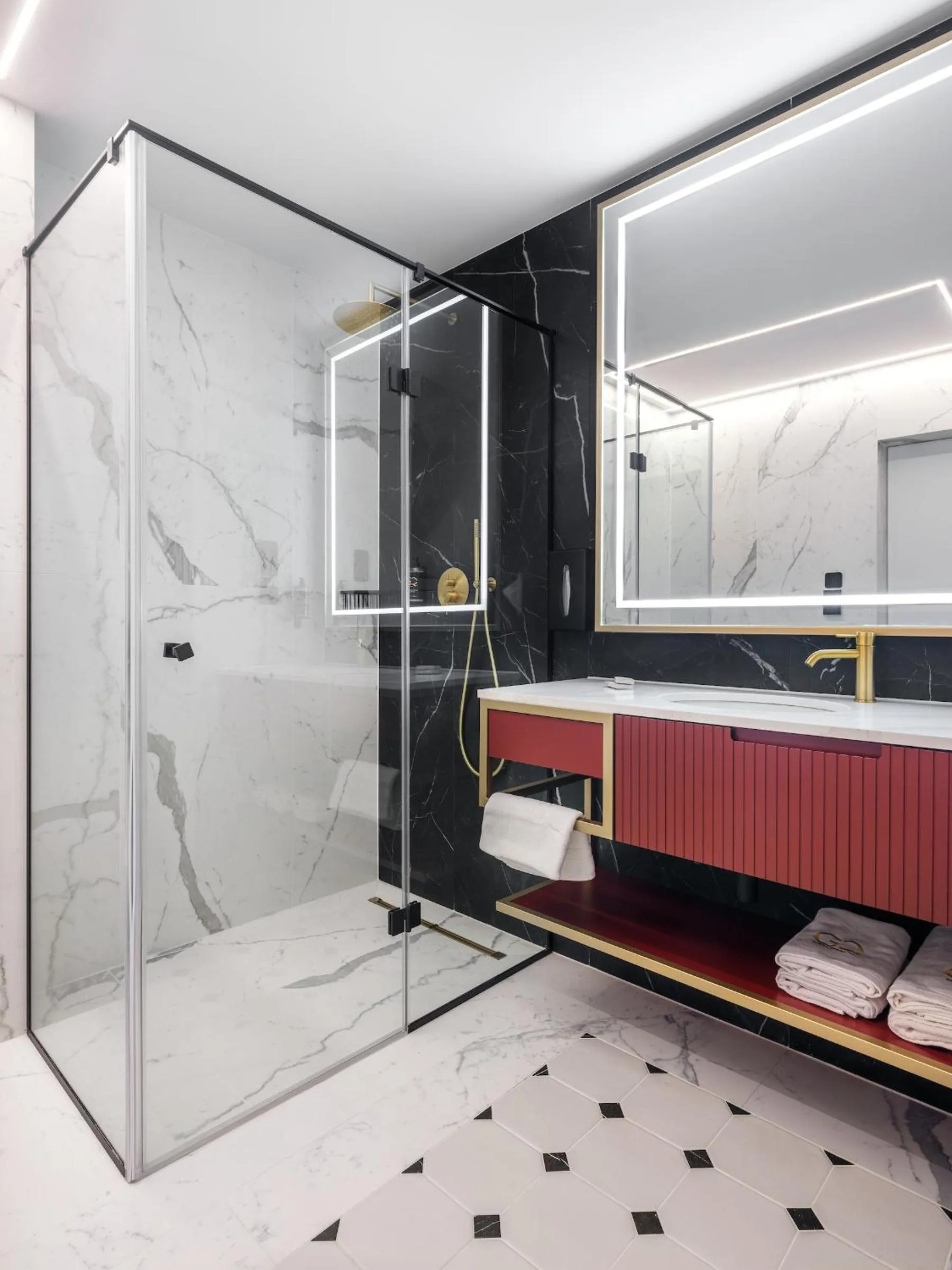 Deluxe Apartment in Hotel Golden Queen