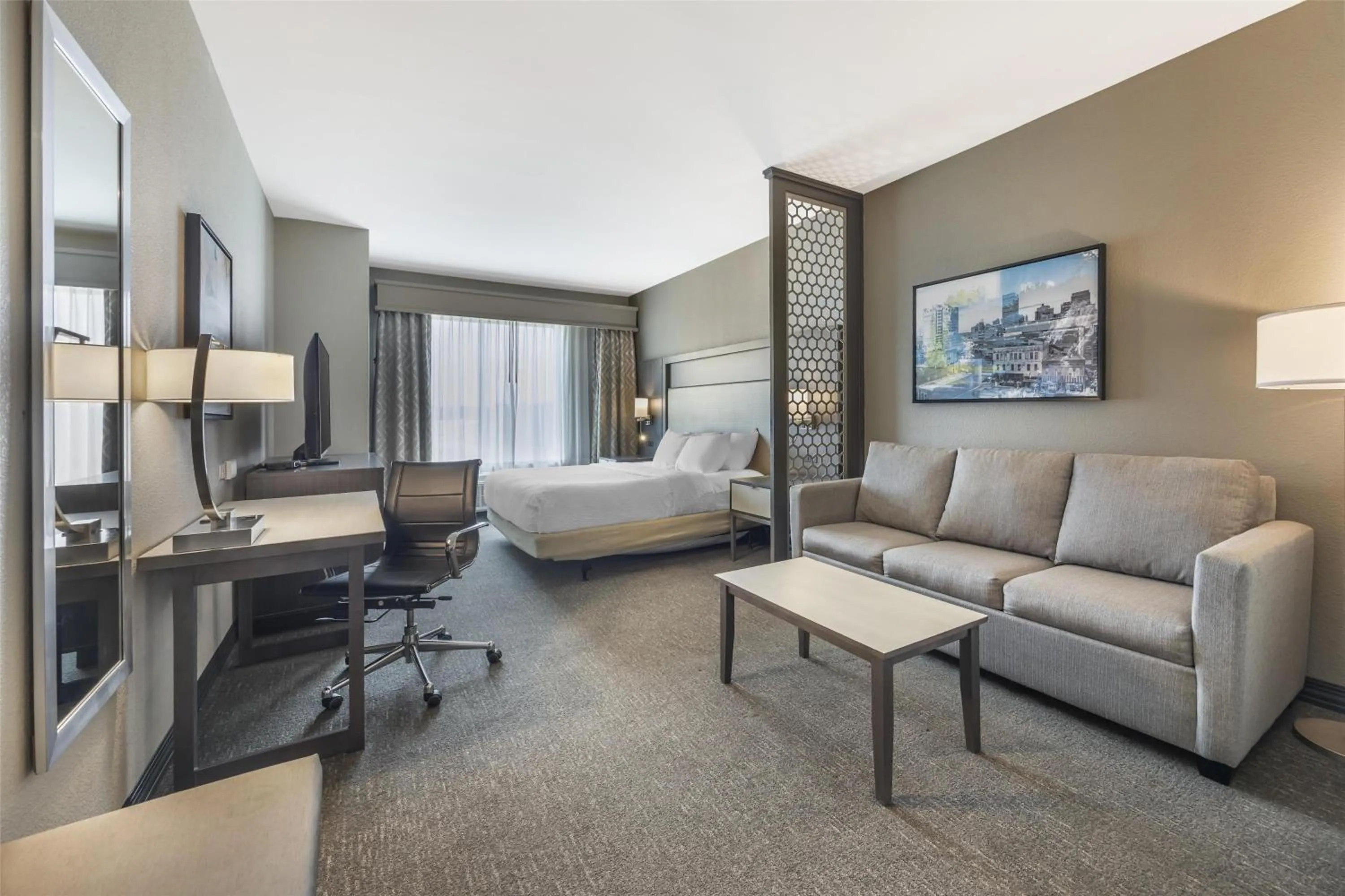 King Suite with Sofa Bed and Bath Tub - Disability Access in Best Western Plus Executive Residency Jackson Northeast