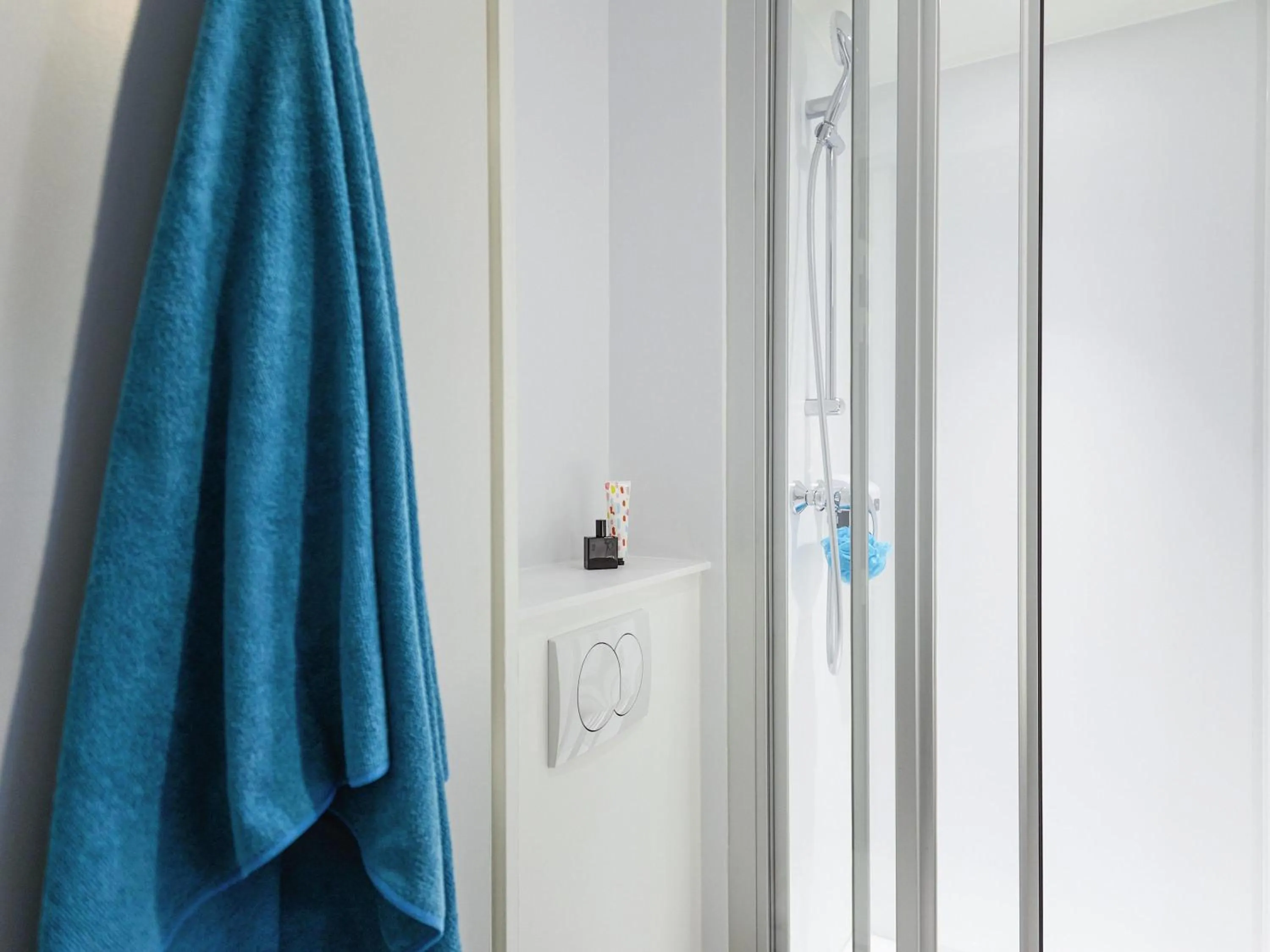 Cabrio Room with Privete Bathroom in hotelF1 Nantes Est La Beaujoire