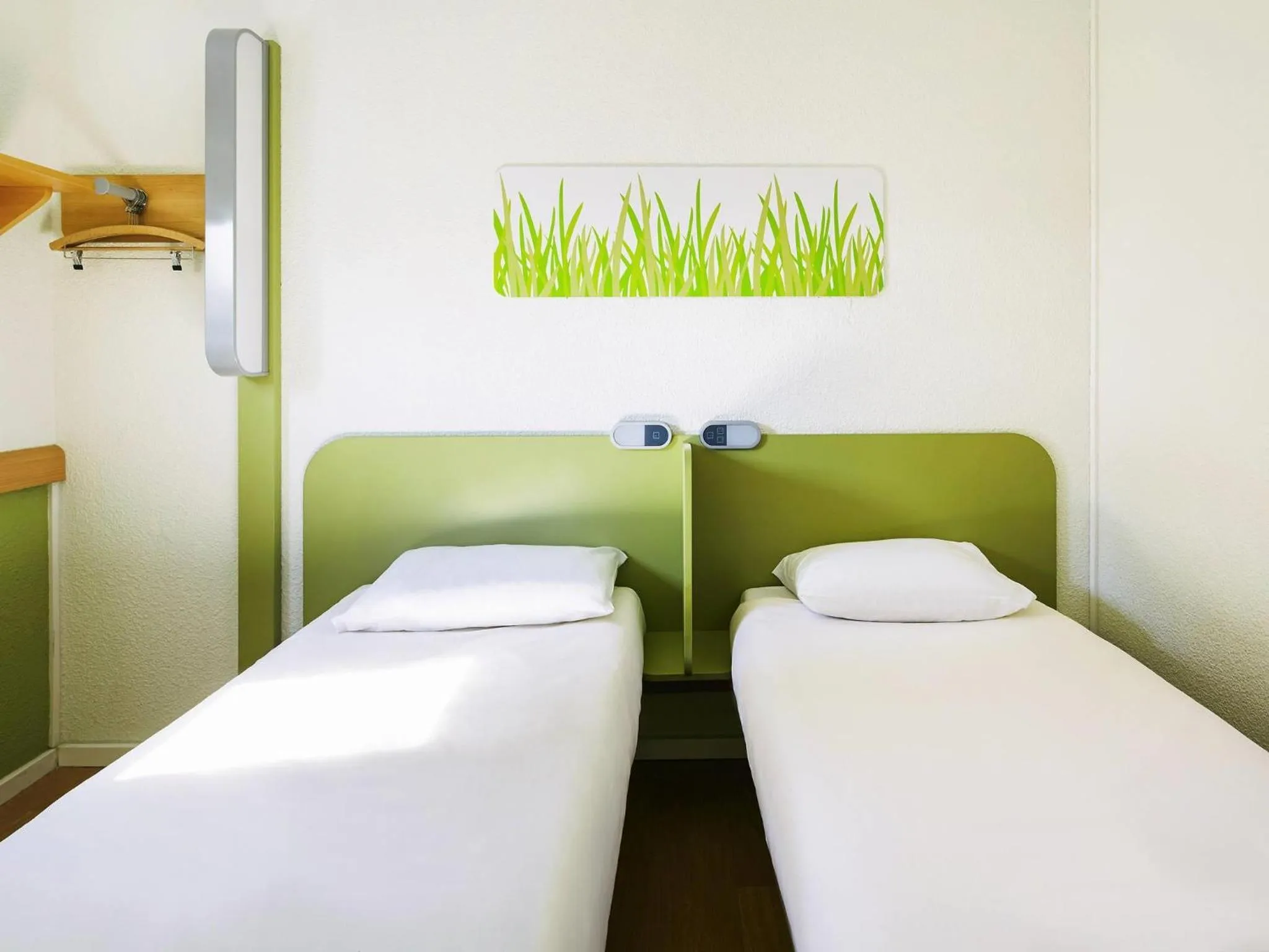 Twin Room in ibis budget Chartres