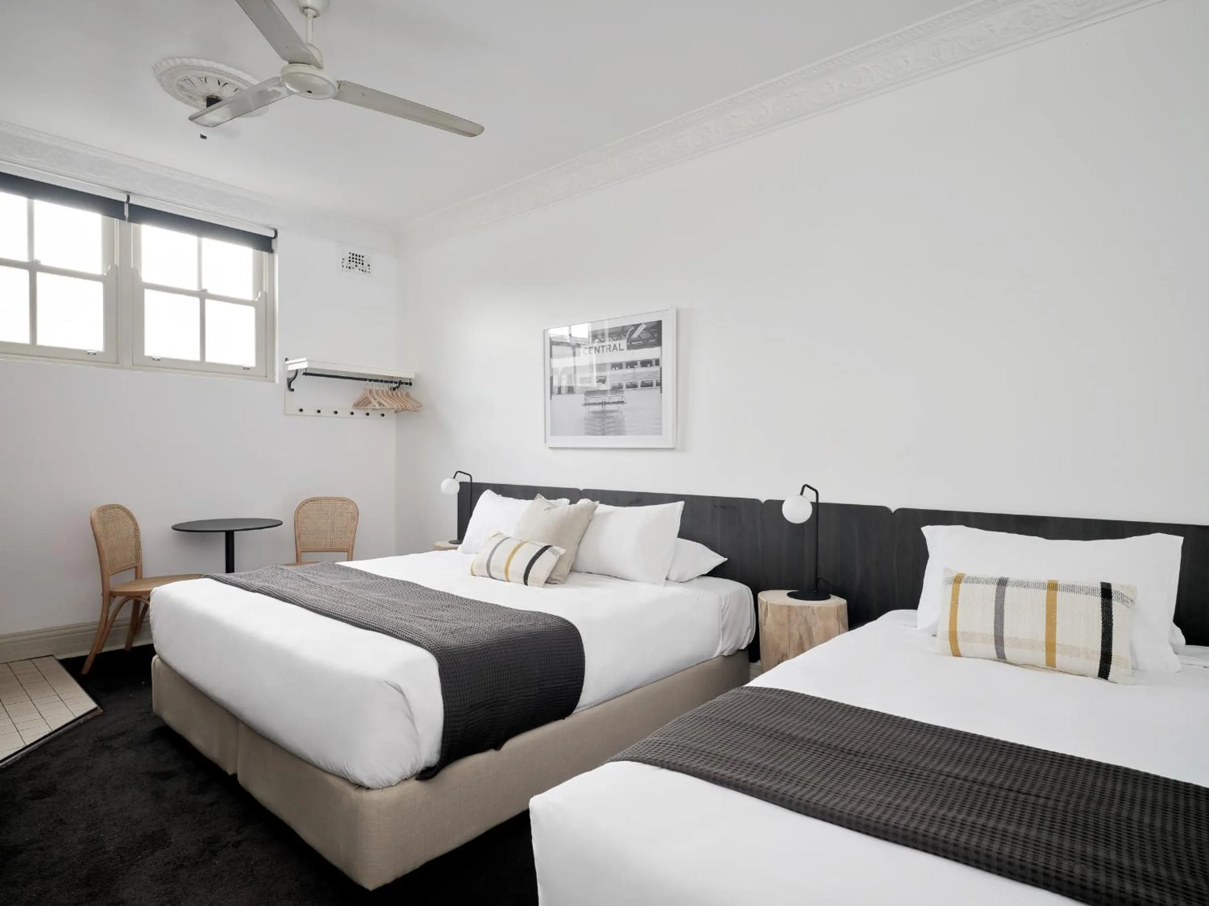 Triple Room with Private Bathroom in Dunkirk Hotel Pyrmont