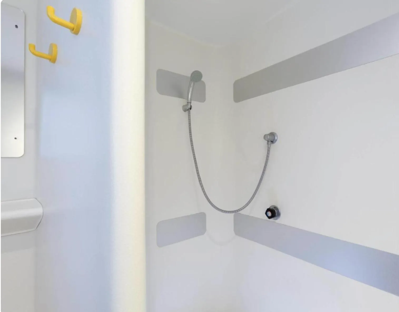 Triple Room with Shared Bathroom in MELINESS Hotel