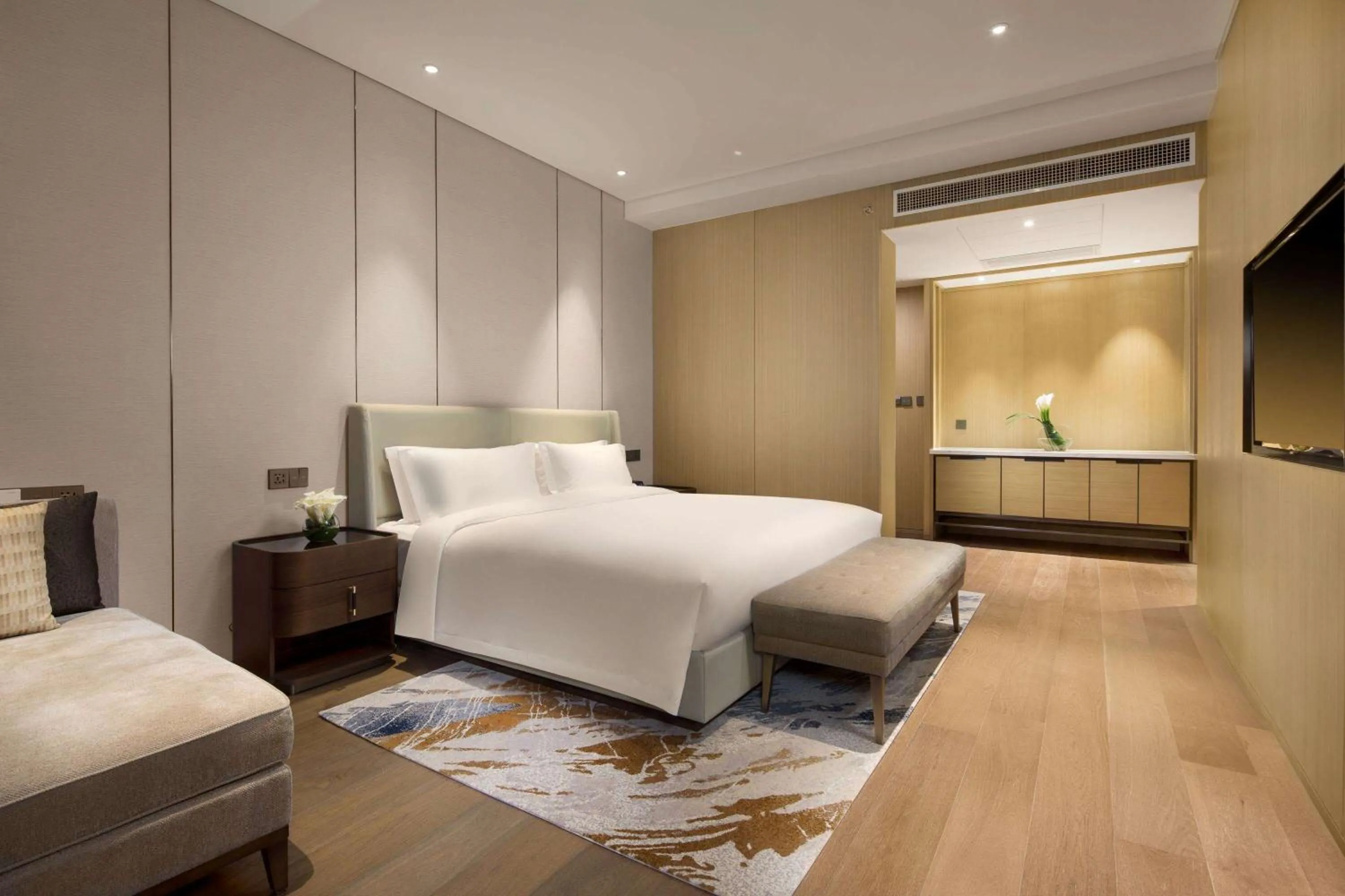 Executive King Room in Wyndham Shanghai Pudong