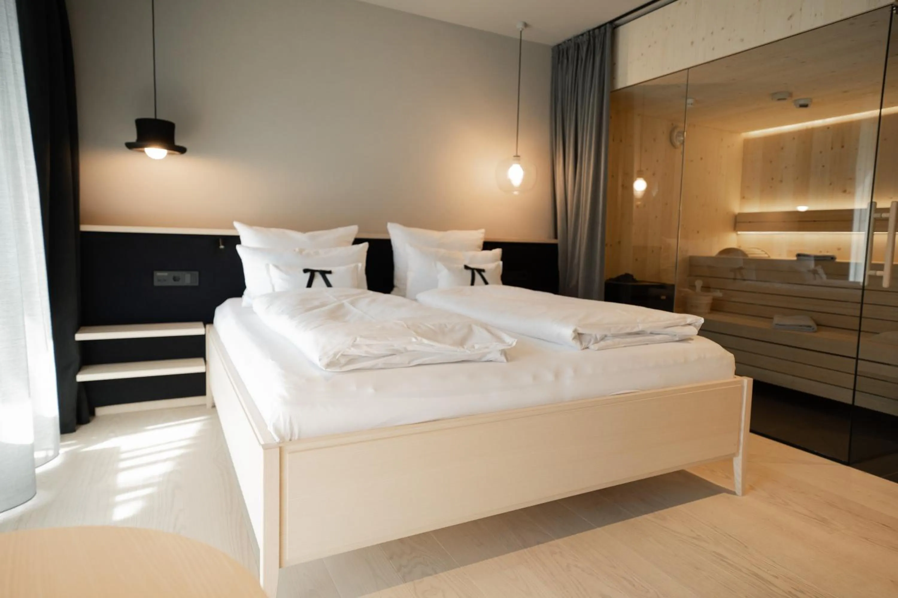 Junior Suite with Garden View "Bruders" - single occupancy in Amrai Suites