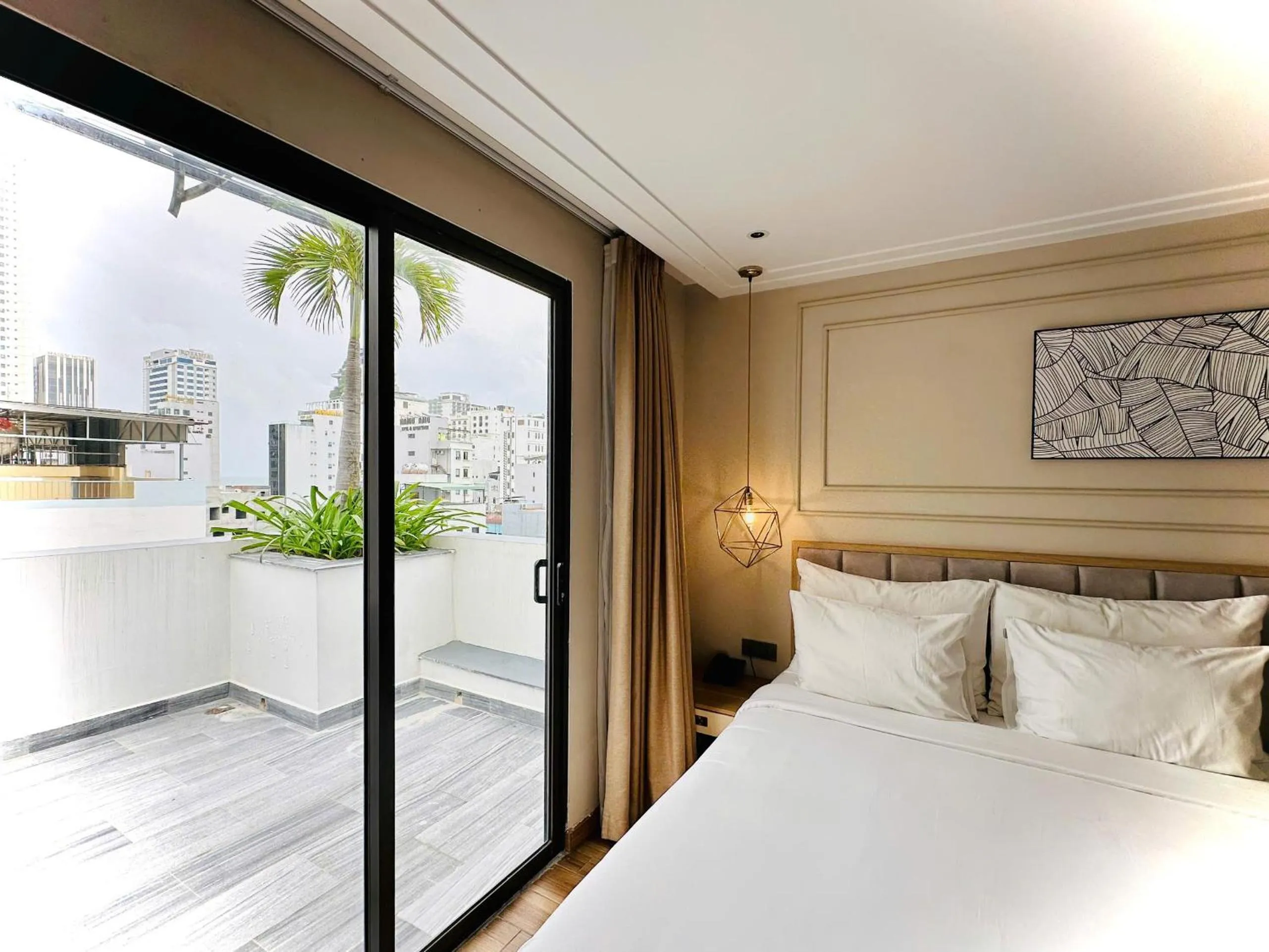 Twin Suite with Balcony and City View in Adela Boutique Hotel - Infinity Pool