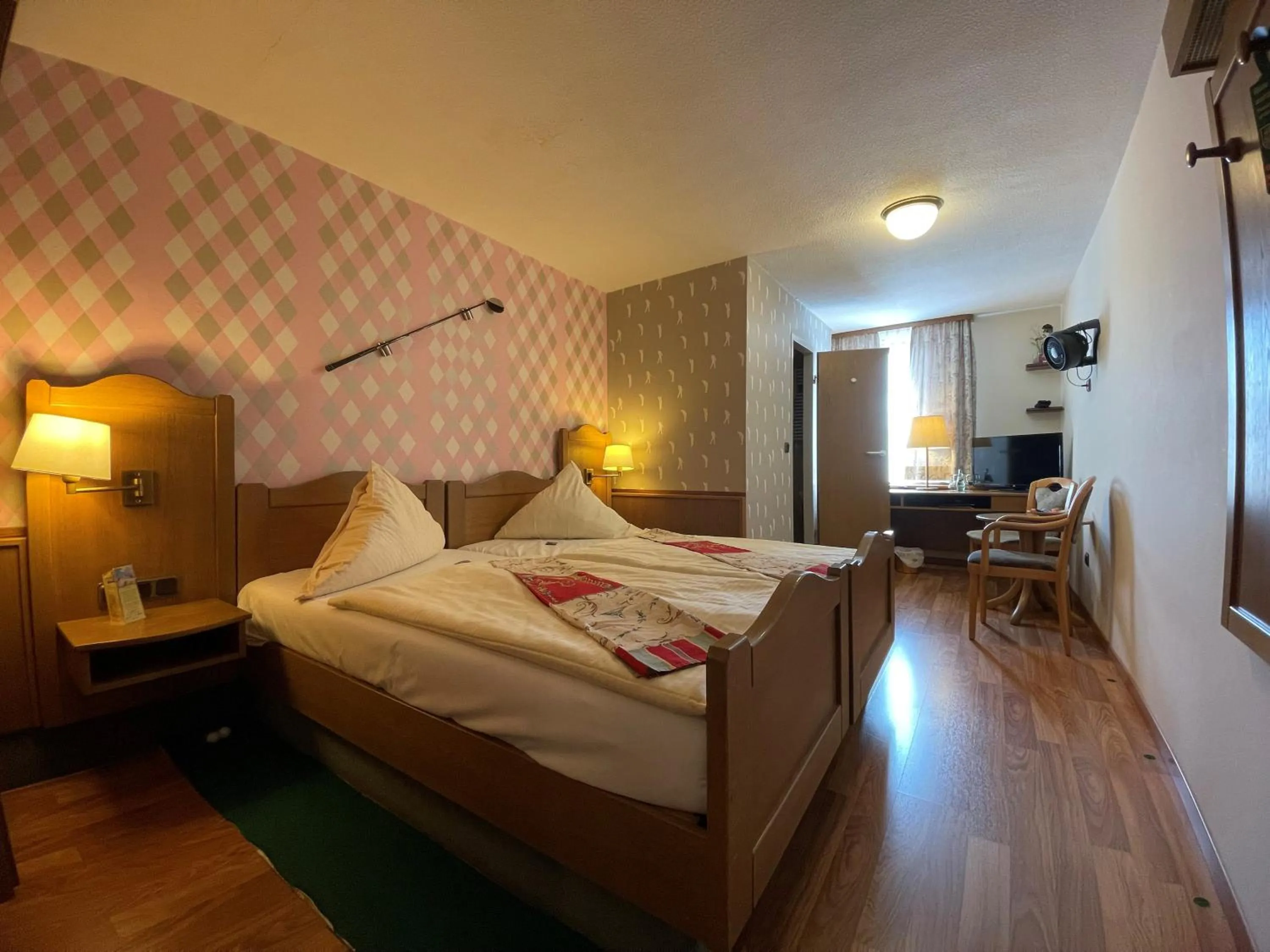 Double Room - single occupancy in Hotel Bebra's Hessischer Hof