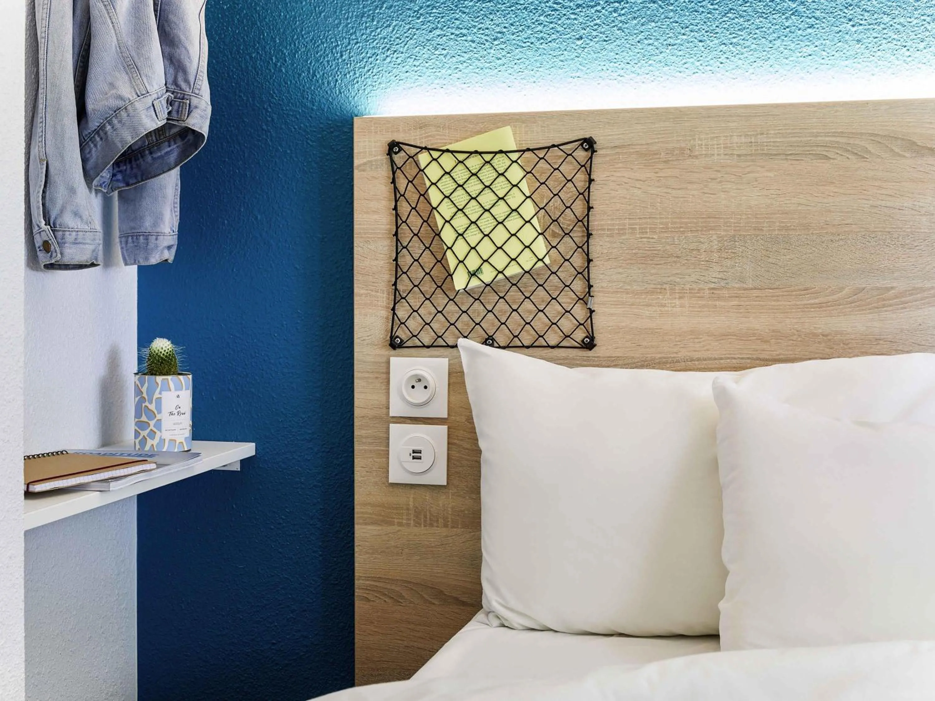 Cabrio Room with Private Bathroom in HOTELF1 Le Havre Est - Gonfreville