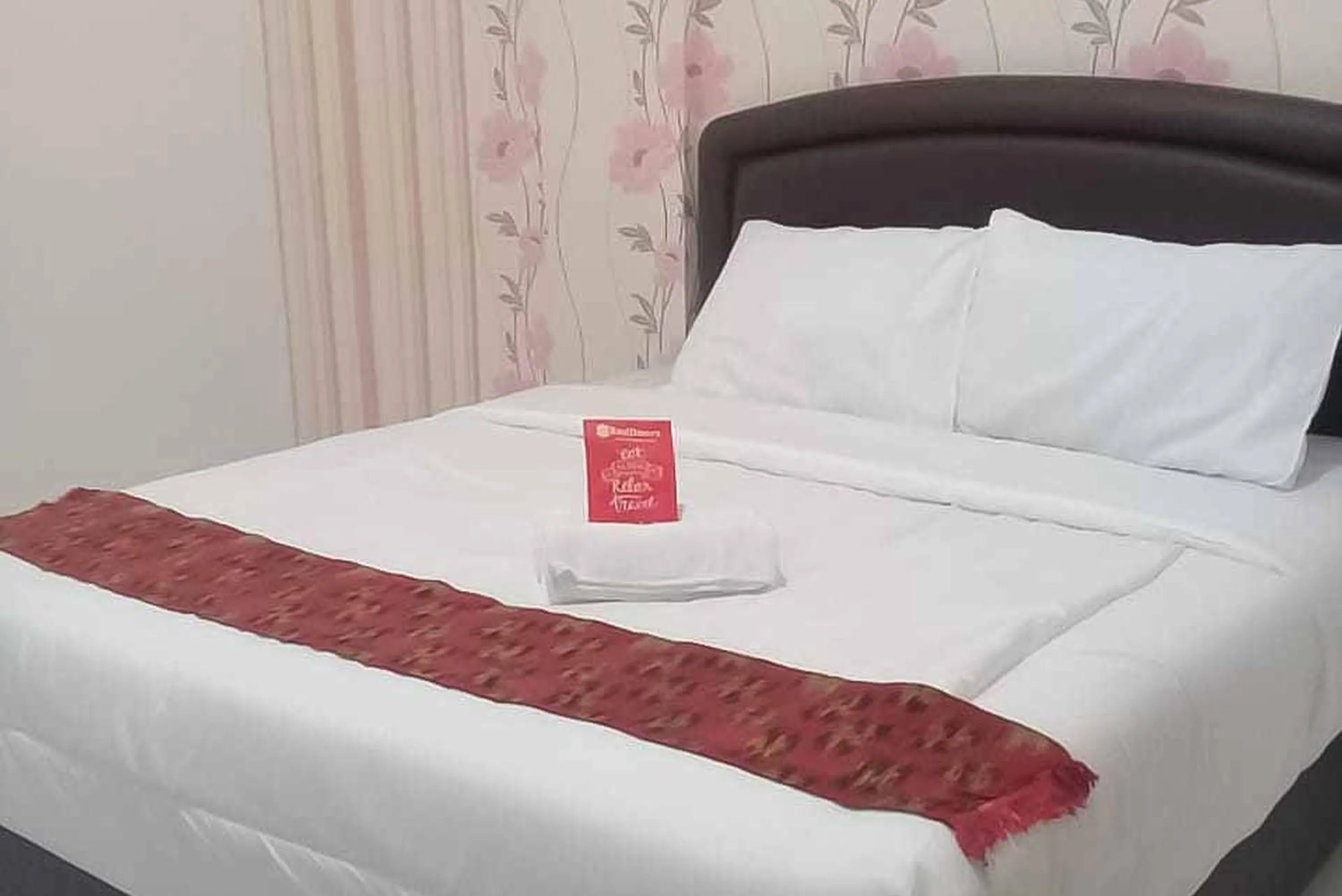 Suite in RedDoorz Plus @ Alun Alun Nganjuk