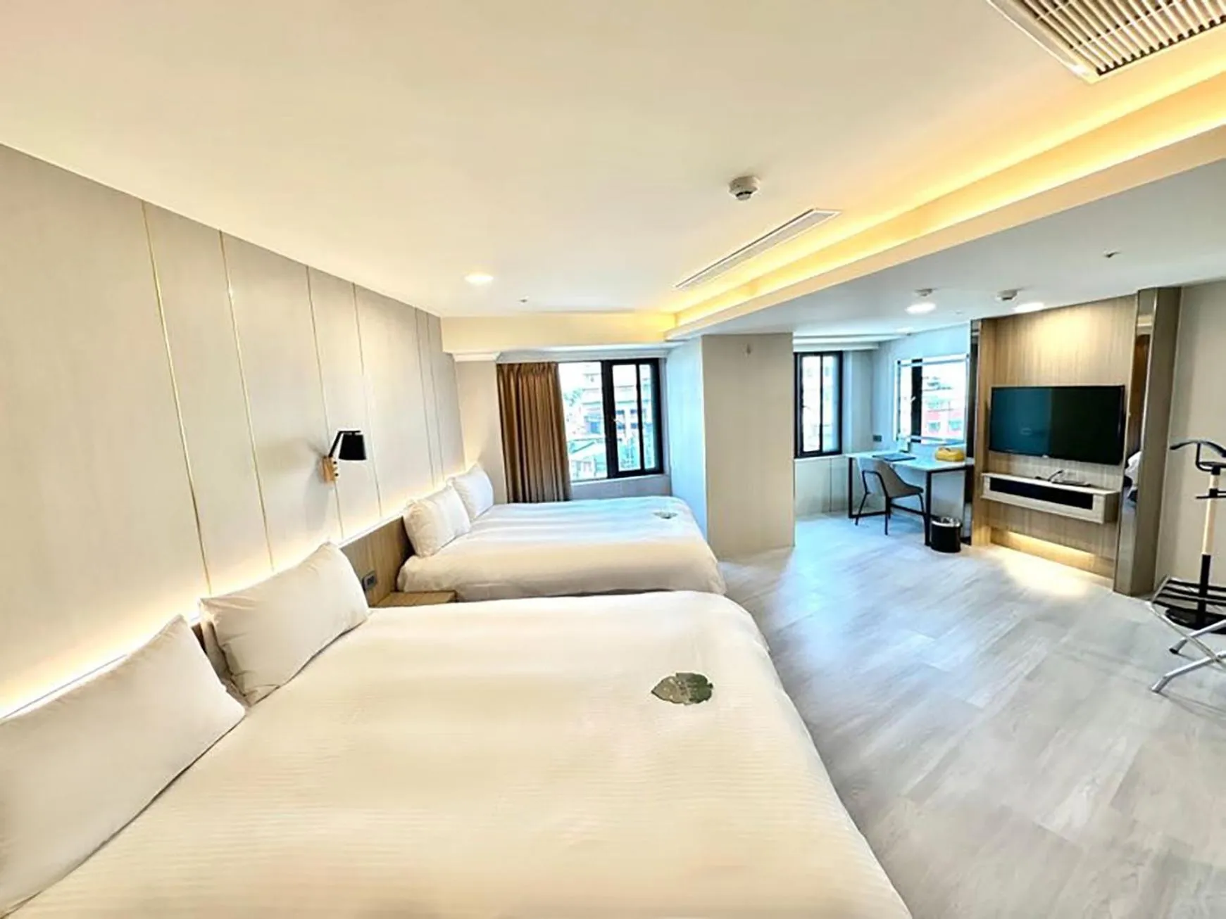 One-Bedroom Suite in Grand Earl Hotel