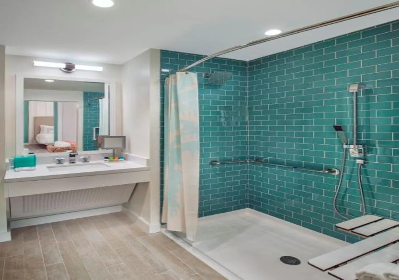 Premium One King Accessible Partial Ocean View in Margaritaville Jacksonville Beach