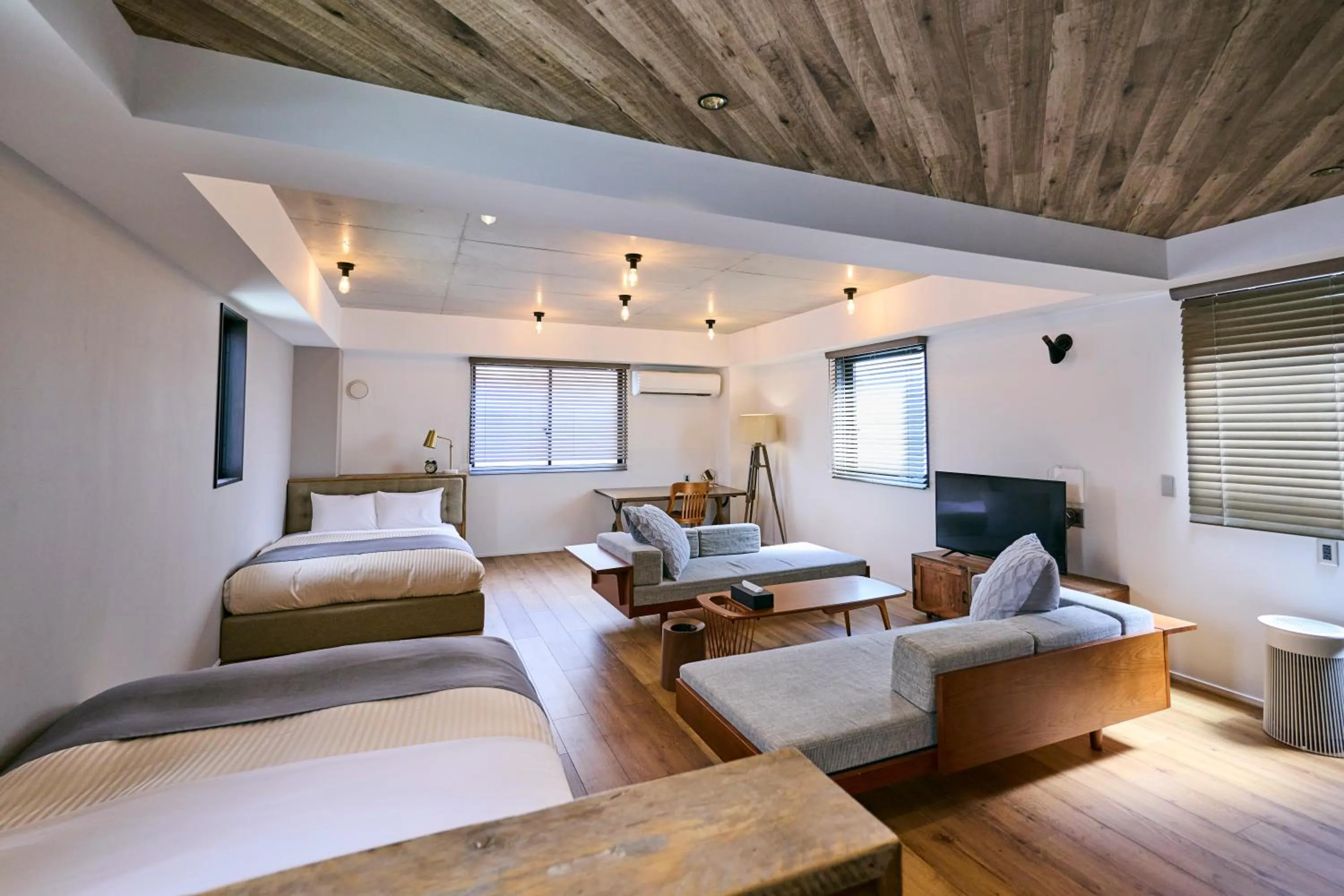 Deluxe Room wtih 2 Sofa Beds in Hotel Vintage Tokyo Kagurazaka