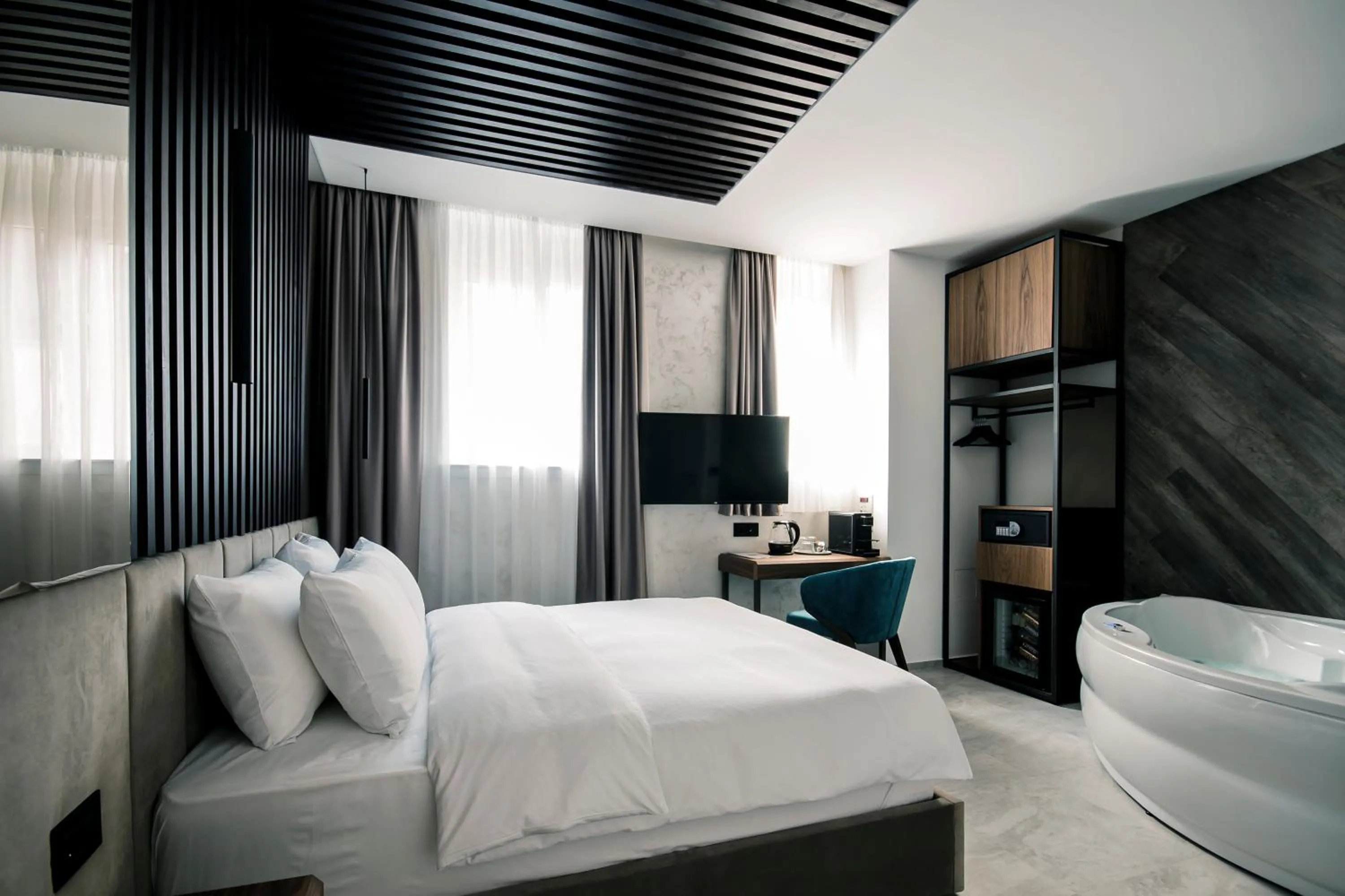 Deluxe Double Room with Jacuzzi  in The Location Hotel