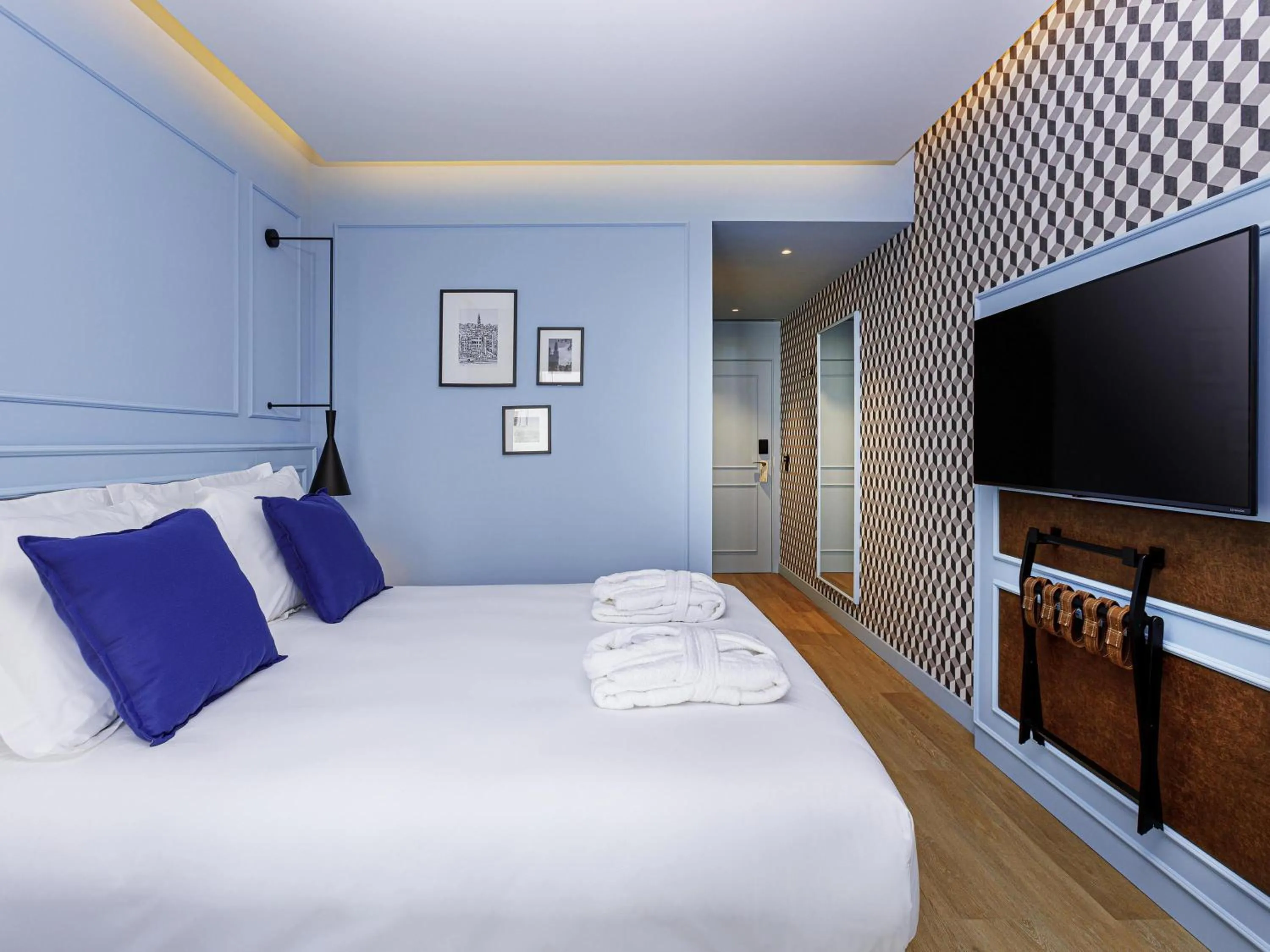 Privilege Double Room with Garden View in Mercure Porto Centro Aliados