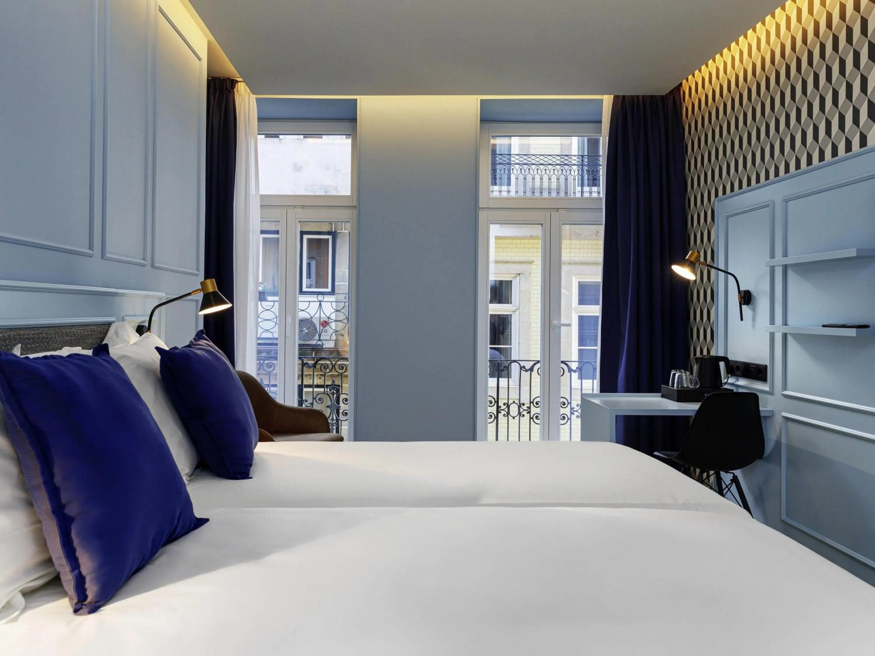 Classic Twin Room in Mercure Porto Centro Aliados