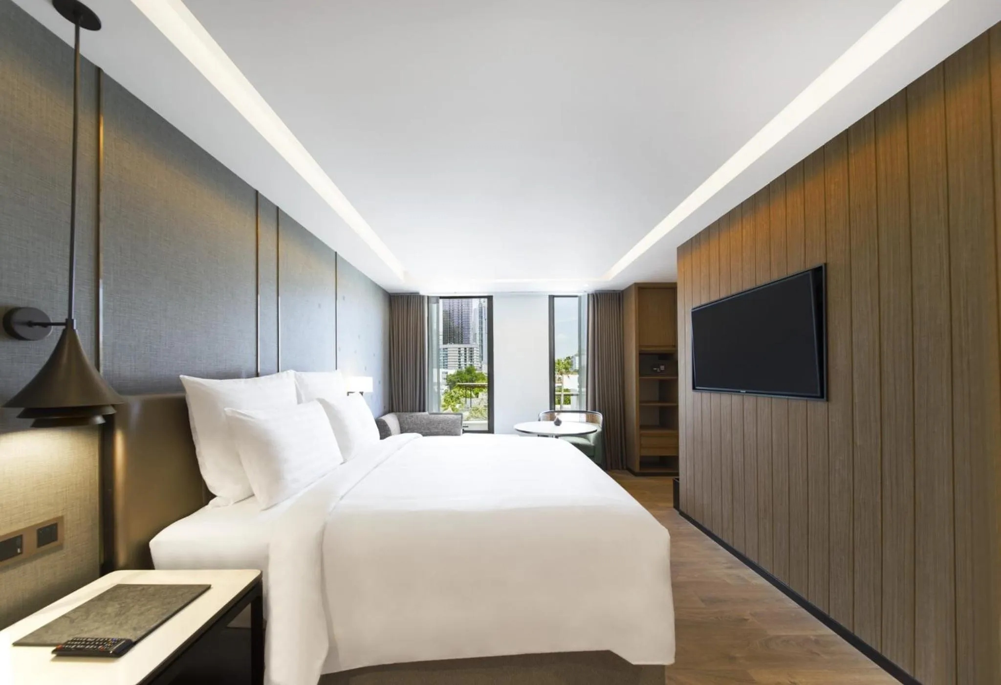 Premier King Room in Homm Sukhumvit34 Bangkok