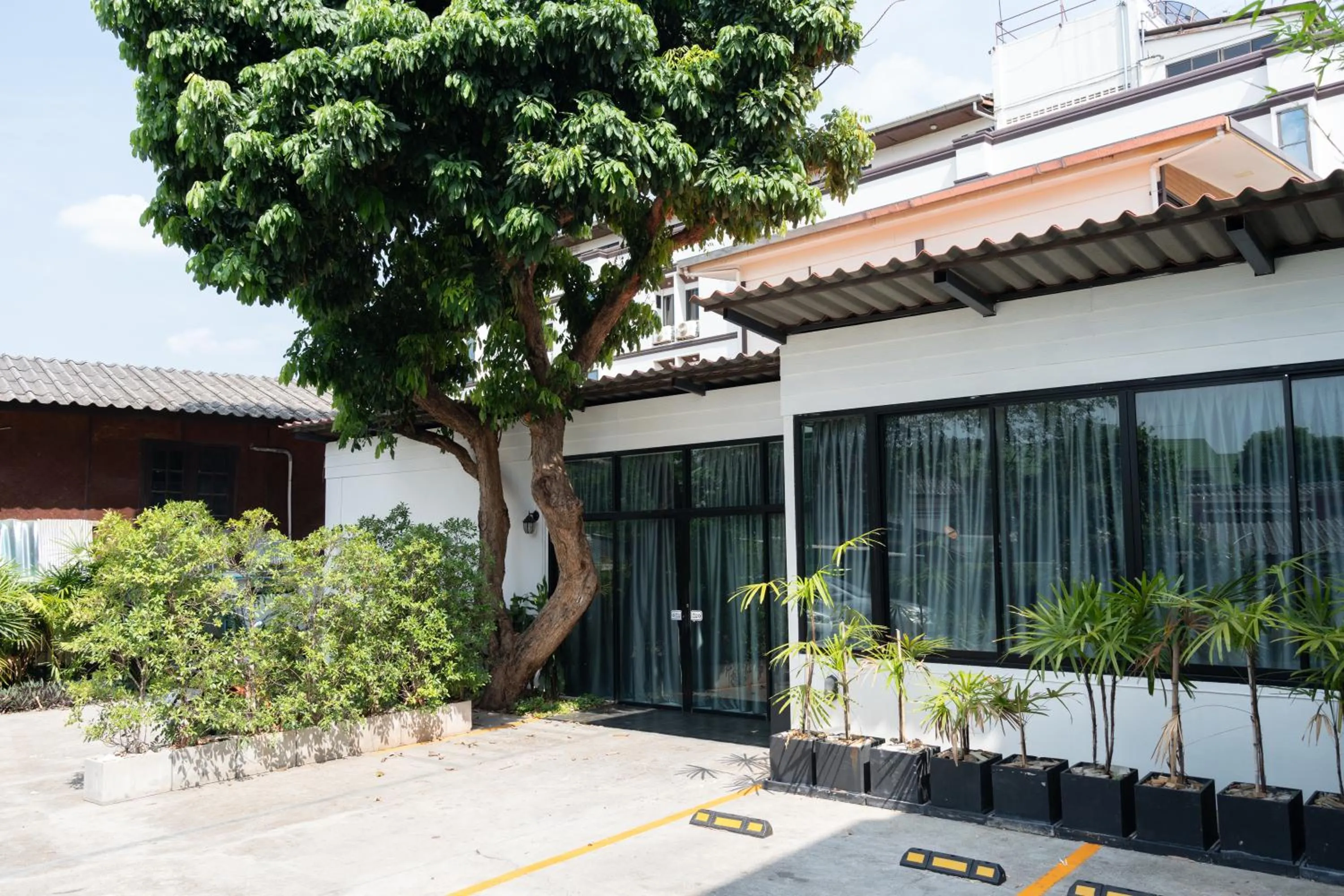 Bungalow in Chiang Mai Mansion 2