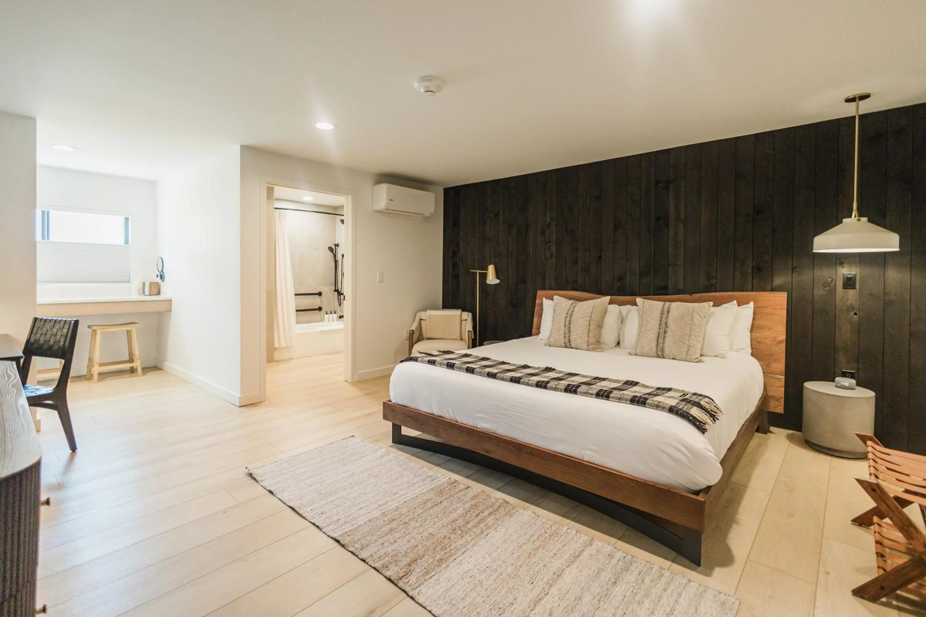 Riverstone Single King ADA in Wonderstone at Glacier