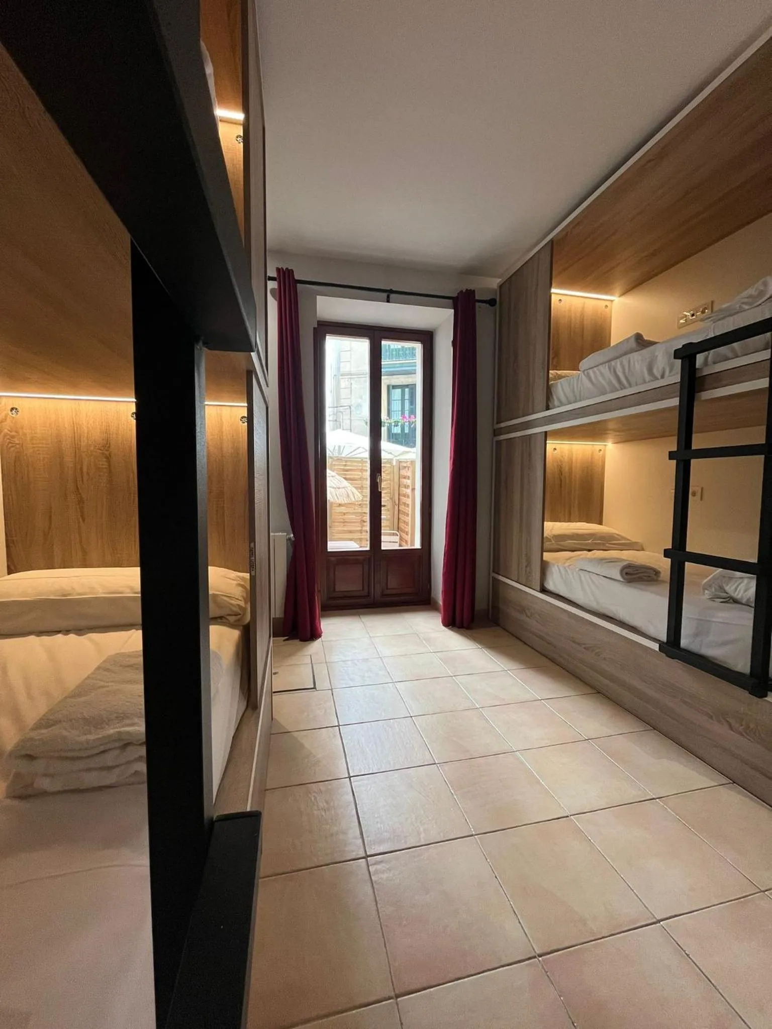 Quadruple Room with Private Bathroom in Hotel Branka