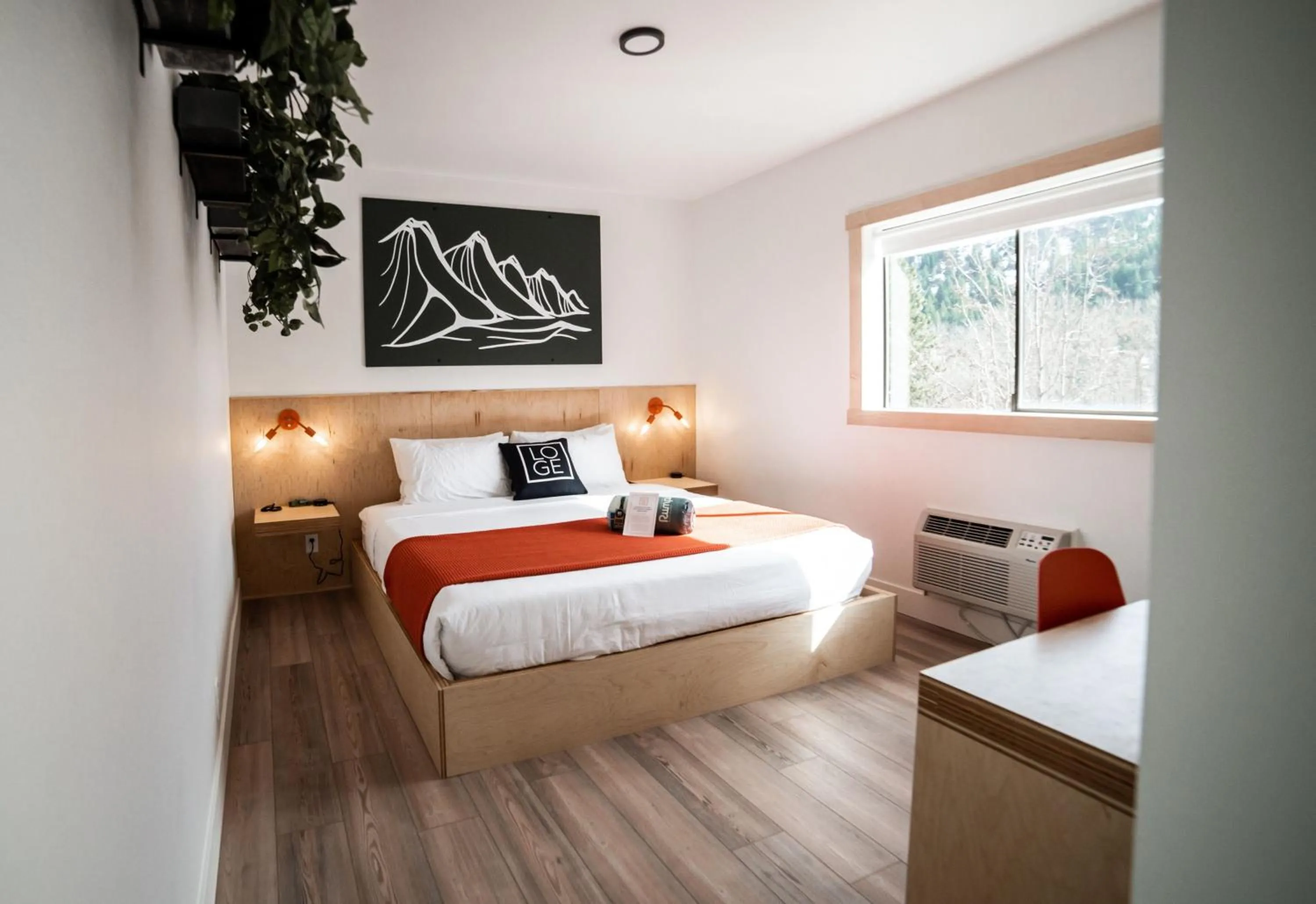 Deluxe King Room in LOGE Leavenworth - Downtown