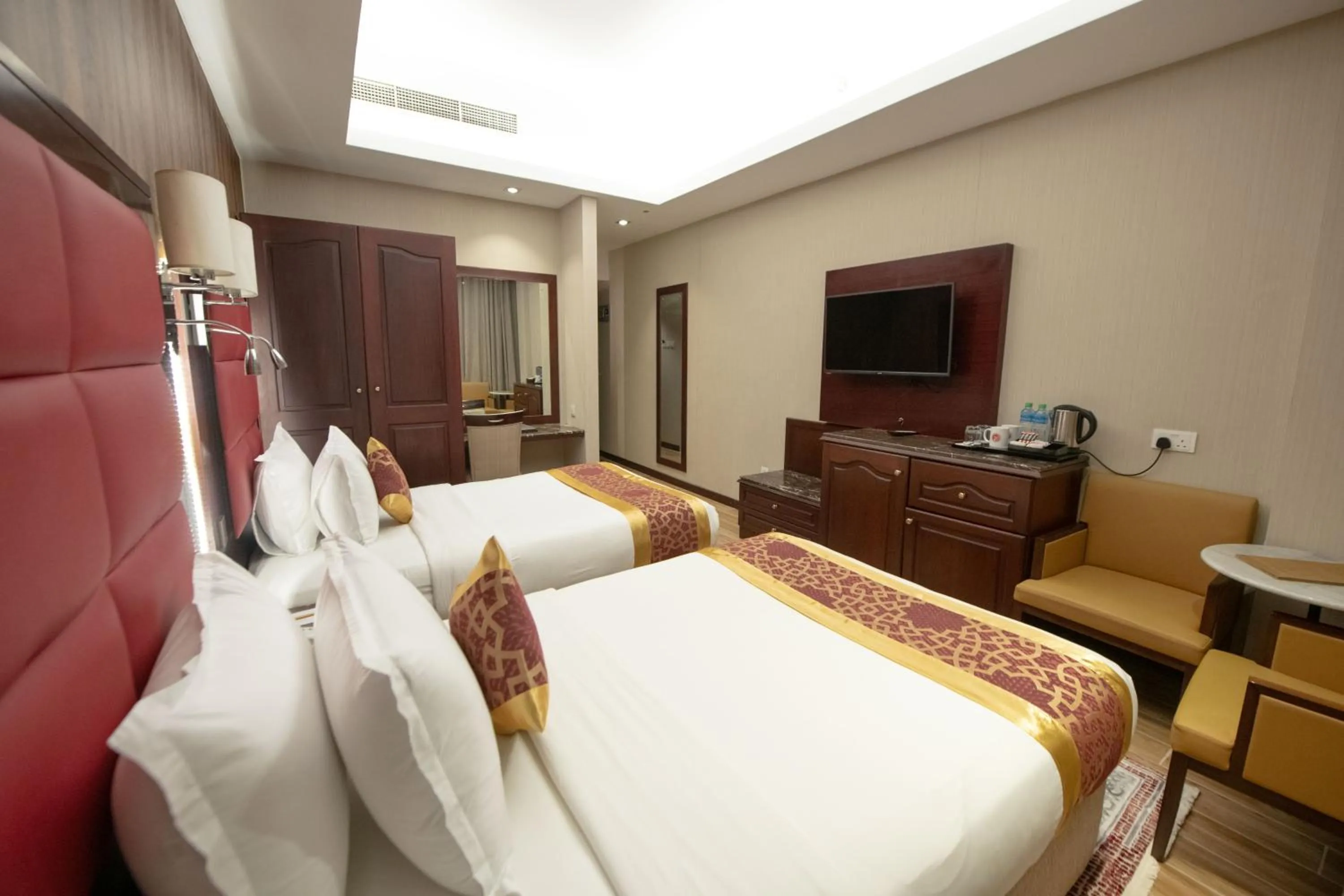 Budget Twin Room in Ramee Guestline Hotel