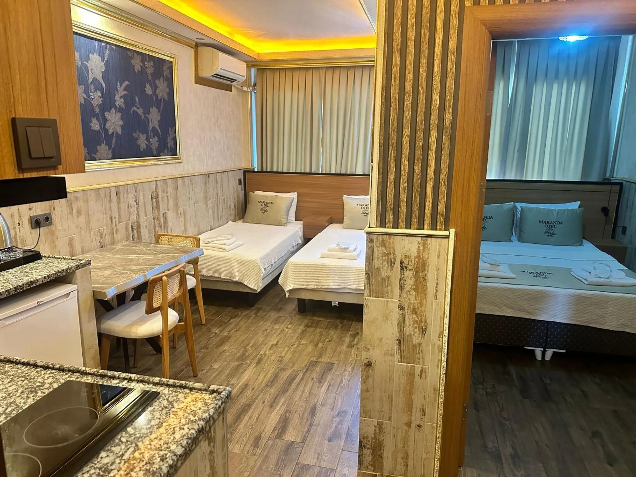 Deluxe Suite in Maranda Suit Hotel