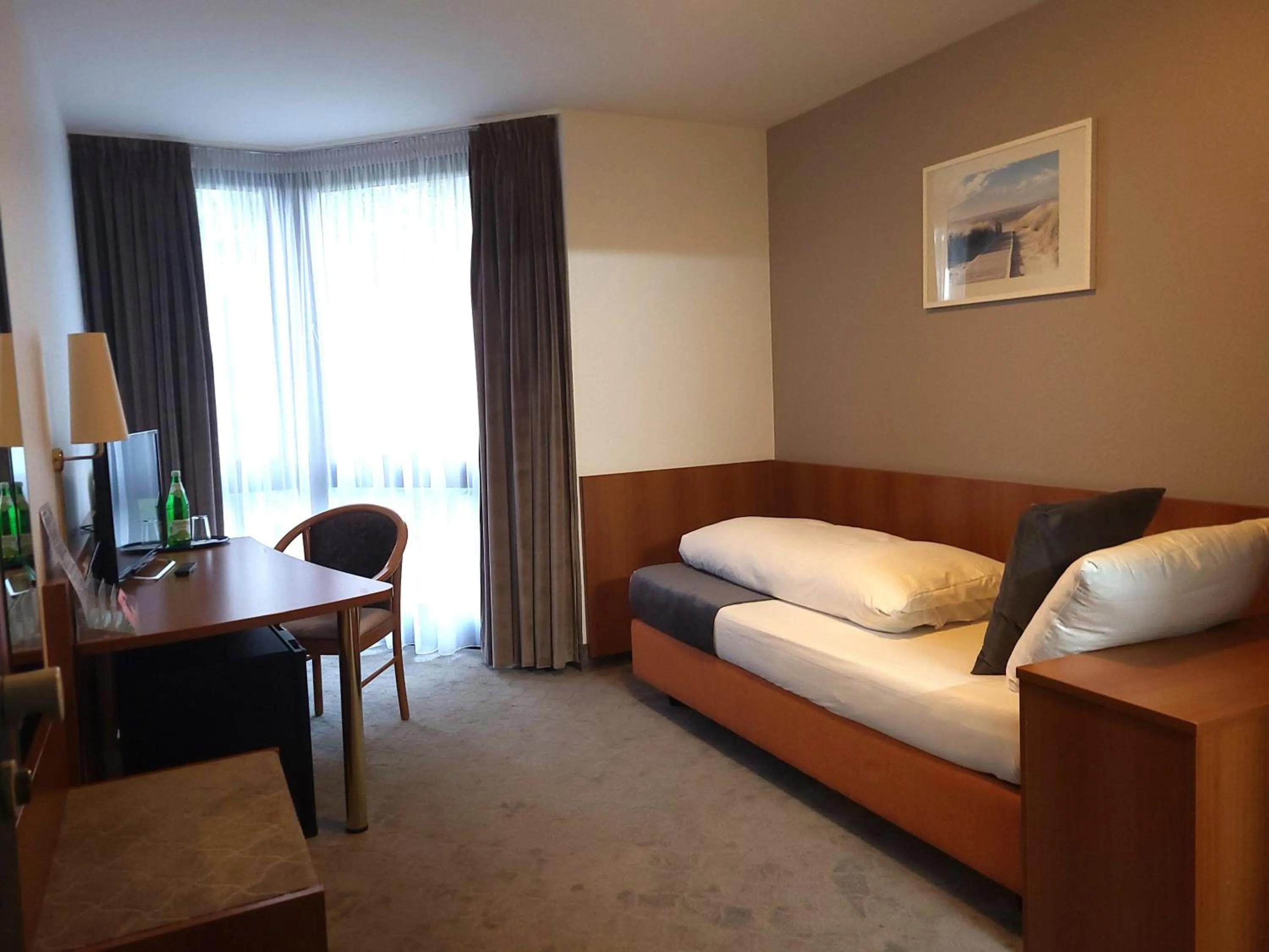 Single Room in Concorde Hotel Ascot