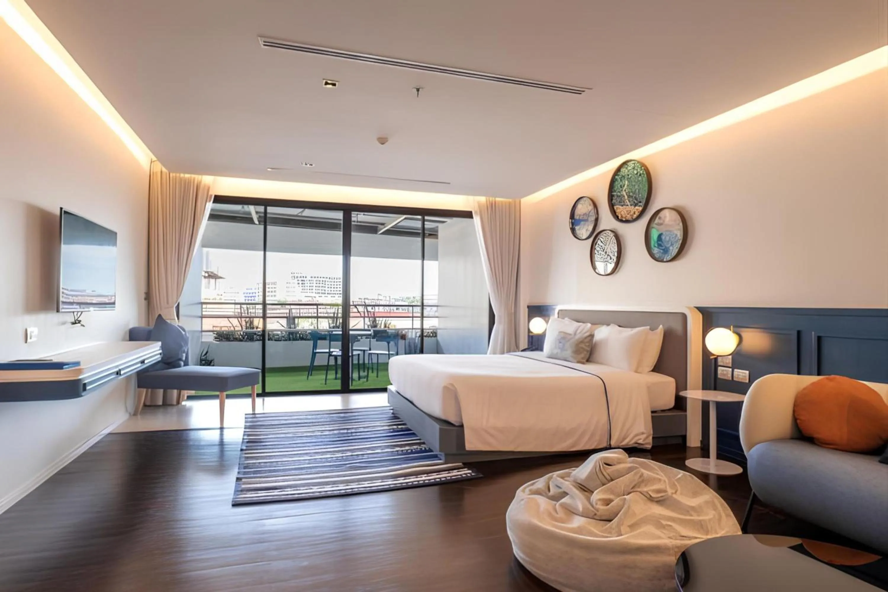 Family Room with Balcony in Kram Pattaya