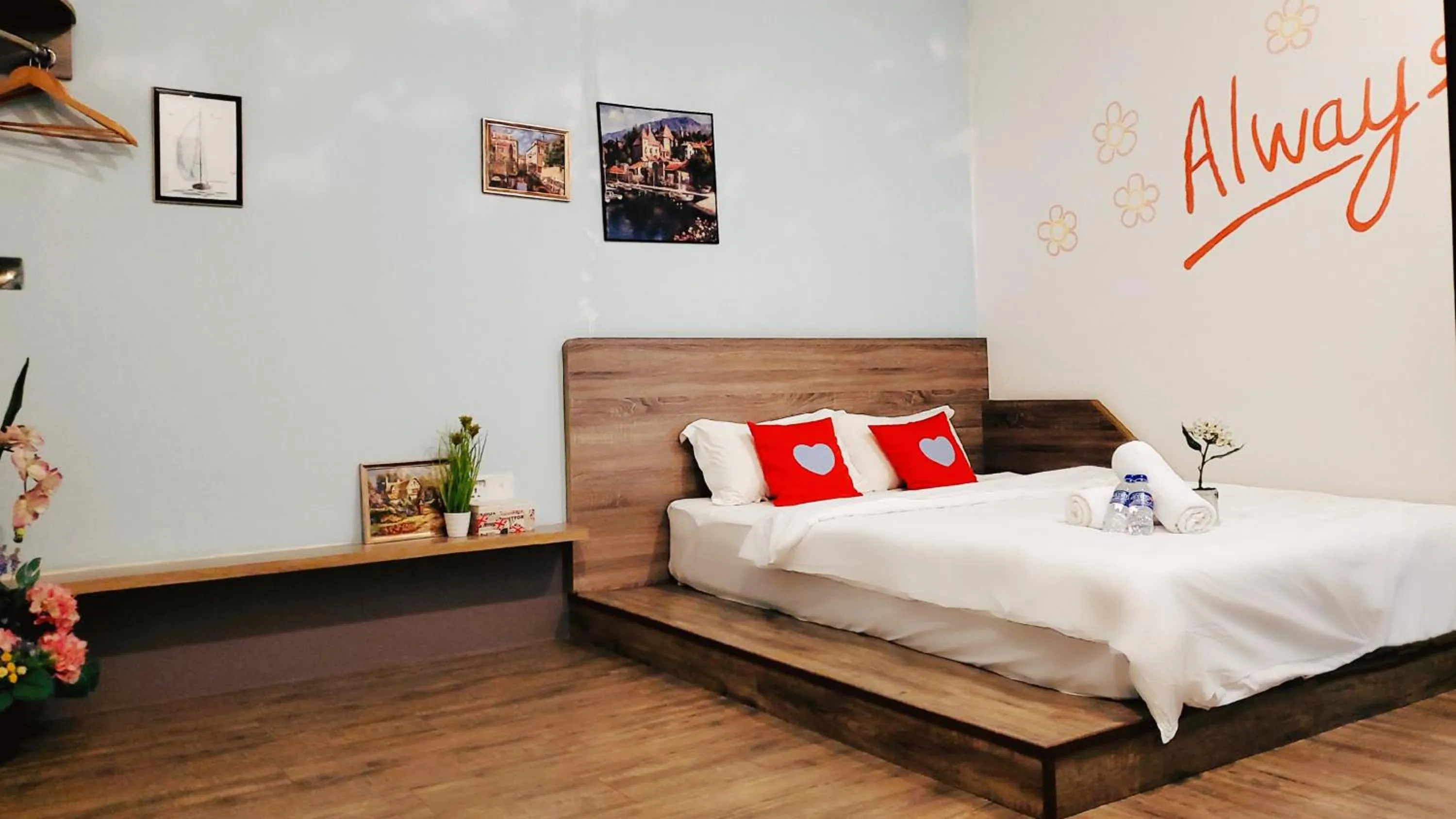 Deluxe Double or Twin Room in Winggarden Murals House by JE Boutique Guesthouse