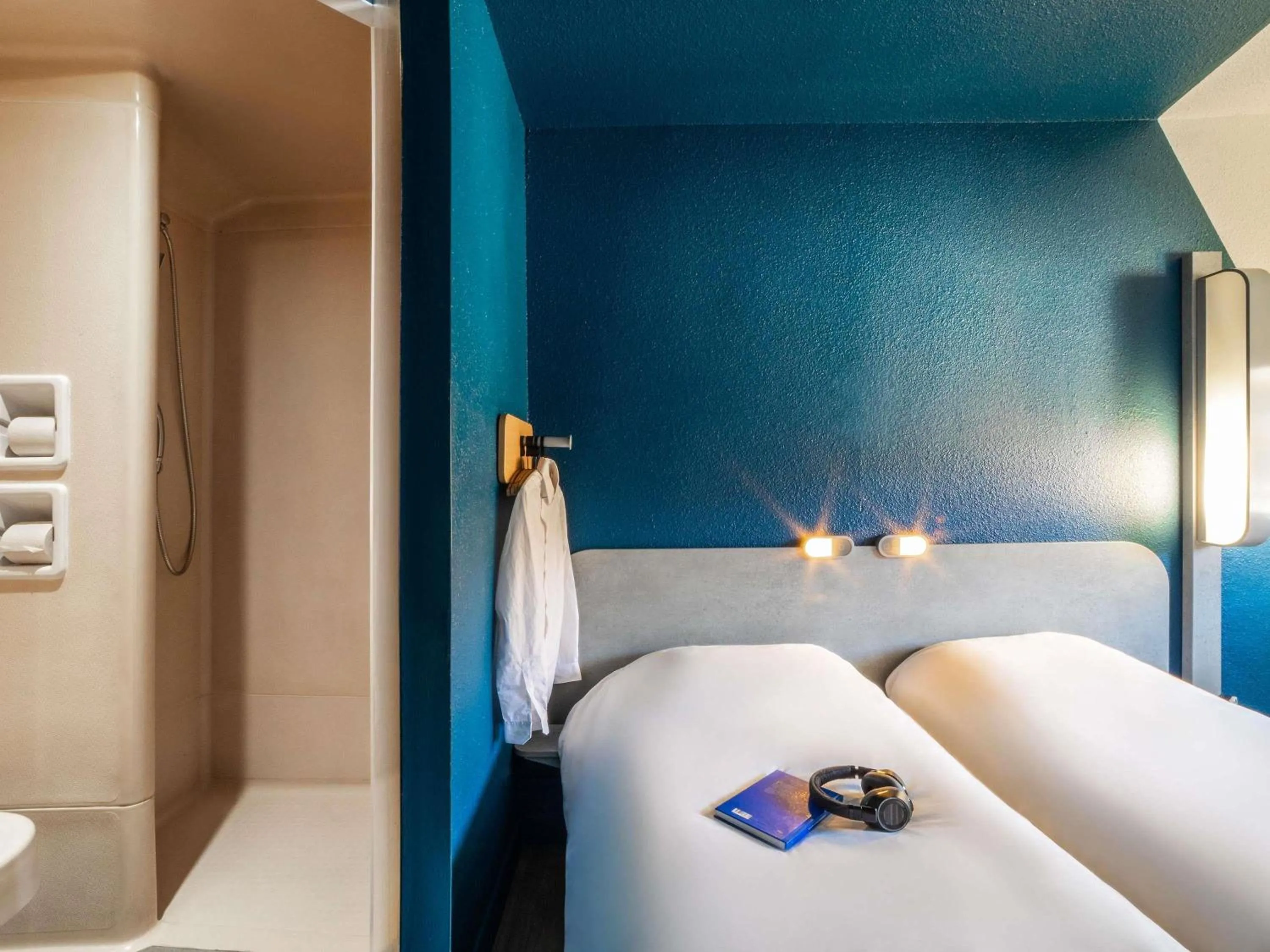 Twin Room in Ibis Budget Sucy en Brie