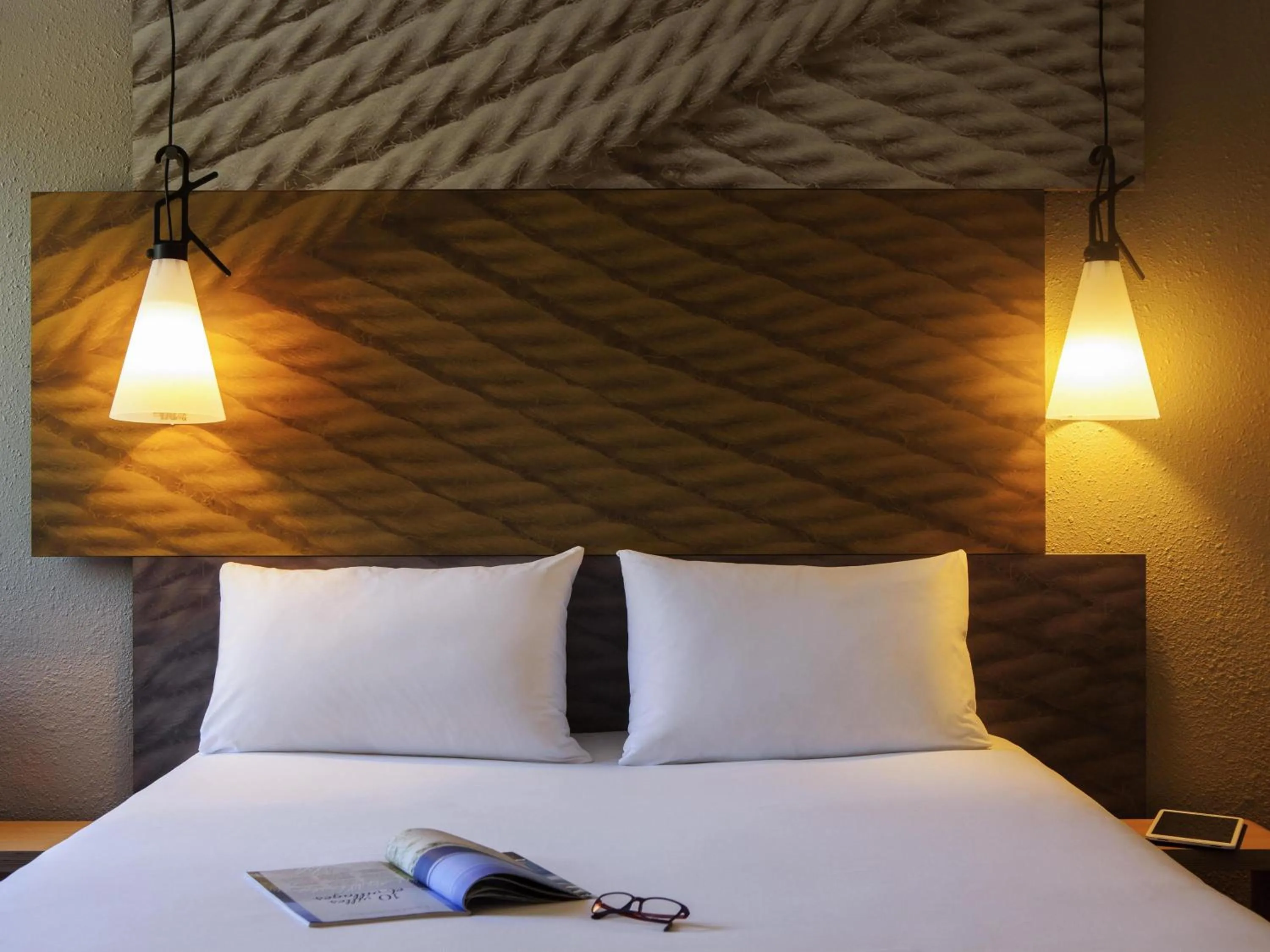 Standard Double Room in ibis Velizy Jouy-En-Josas