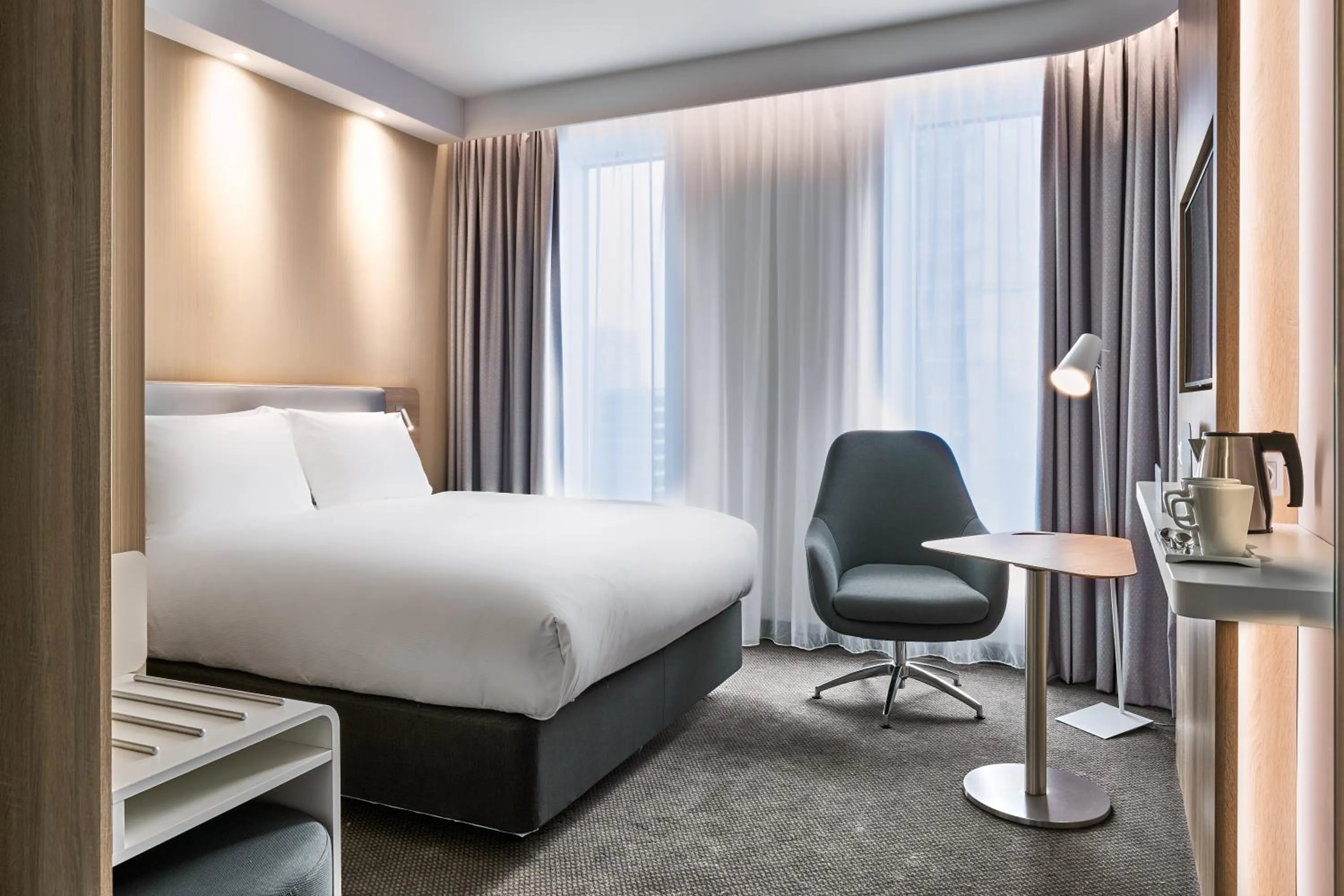 Standard Queen Room - Free Breakfast in Holiday Inn Express - Warsaw - The HUB by IHG