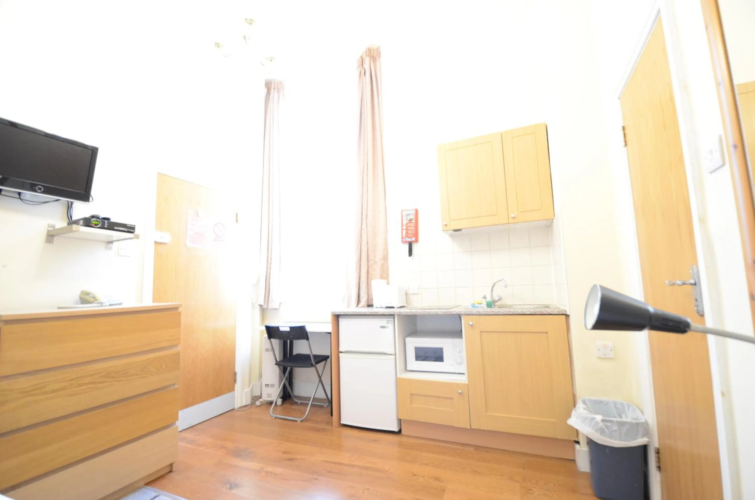 Budget Single Room - single occupancy in Amber Residence Hotel-Suites