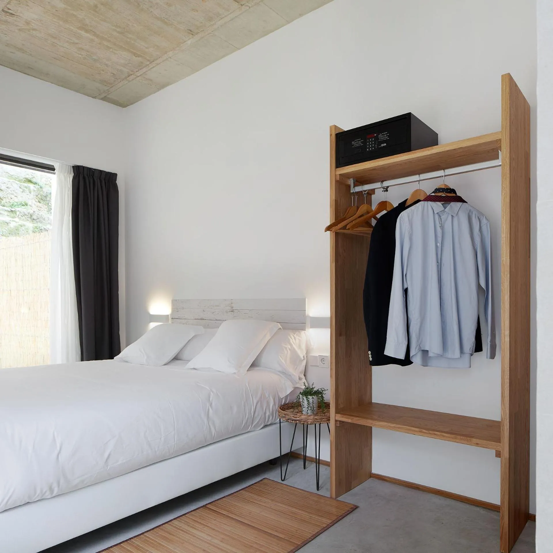 Double Room with Terrace in IRAIPE Estella Rooms Auto Check-in