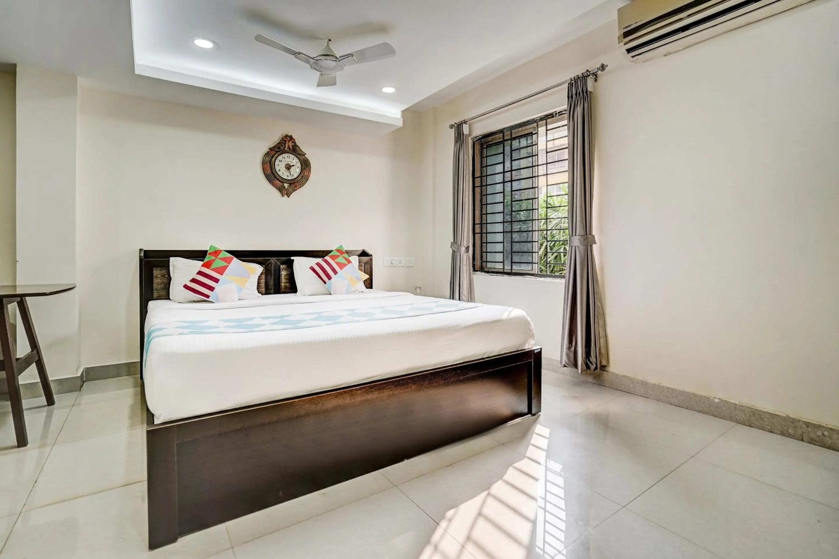 Deluxe Triple Room - single occupancy in Super Capital O Sayhallo Prime Residency