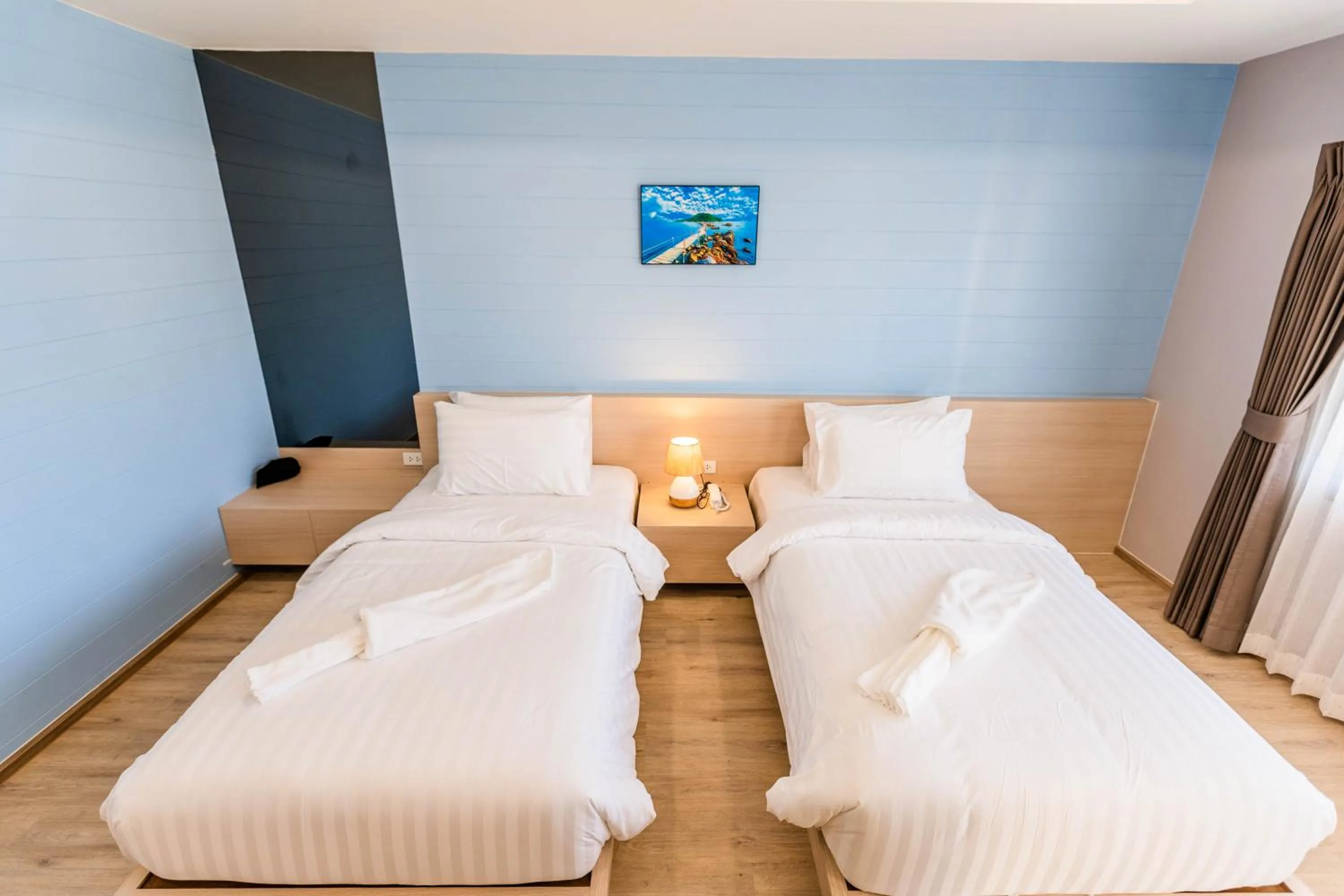 Deluxe Double or Twin Room with River View in USABAI Riverside Boutique Hotel