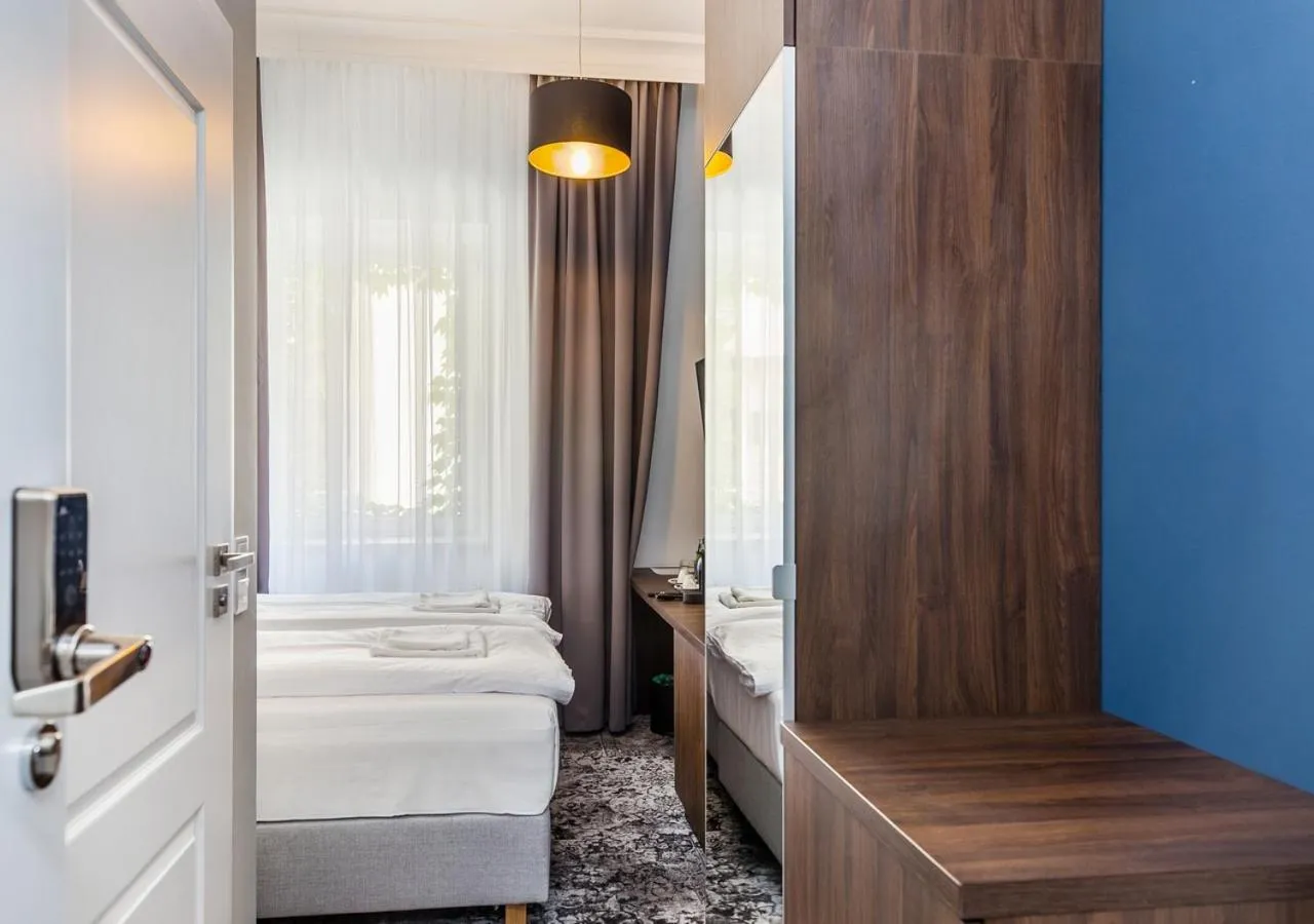 Small Double Room in Aparthotel Cracovia Residence