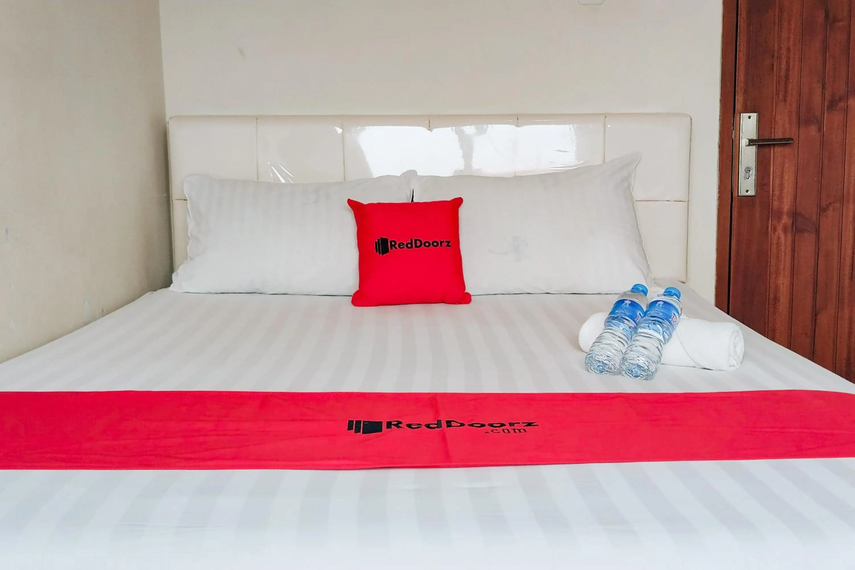 Double Room in RedDoorz Syariah near Gatot Subroto Lampung 4