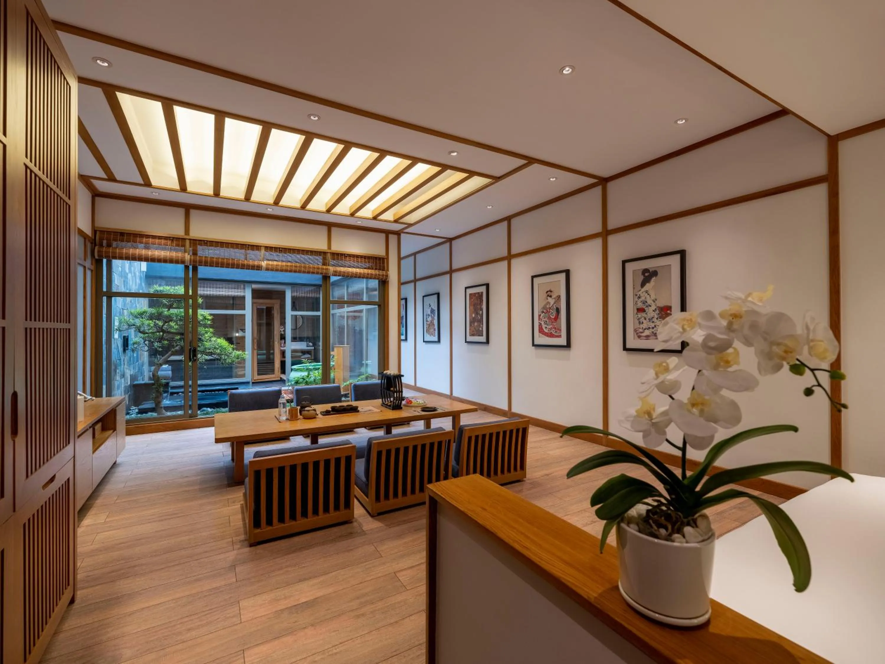 Washitsu Omoteashi with Public Onsen in Yoko Onsen Quang Hanh