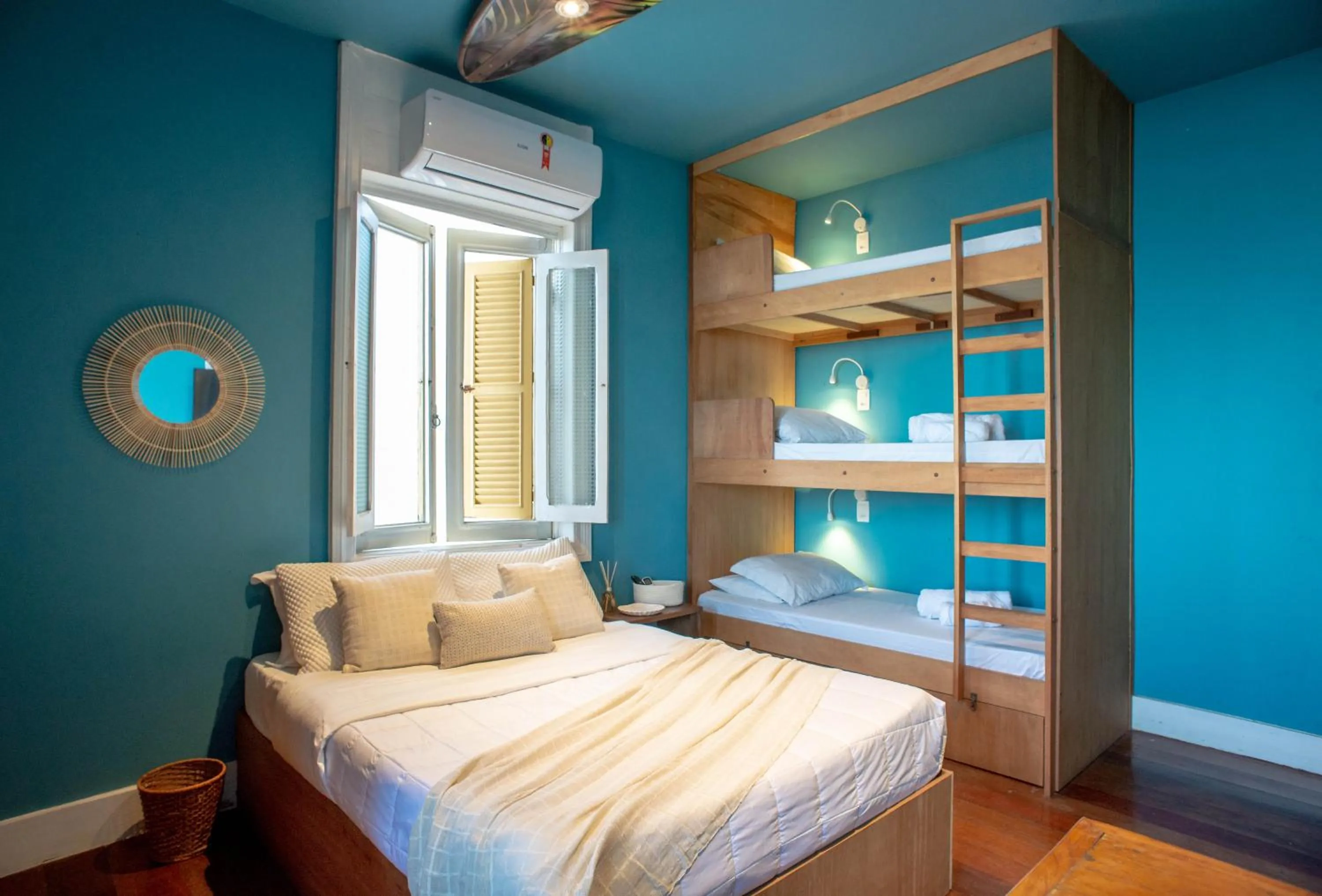 Suite with Sea View in Longboard Paradise Surf Club