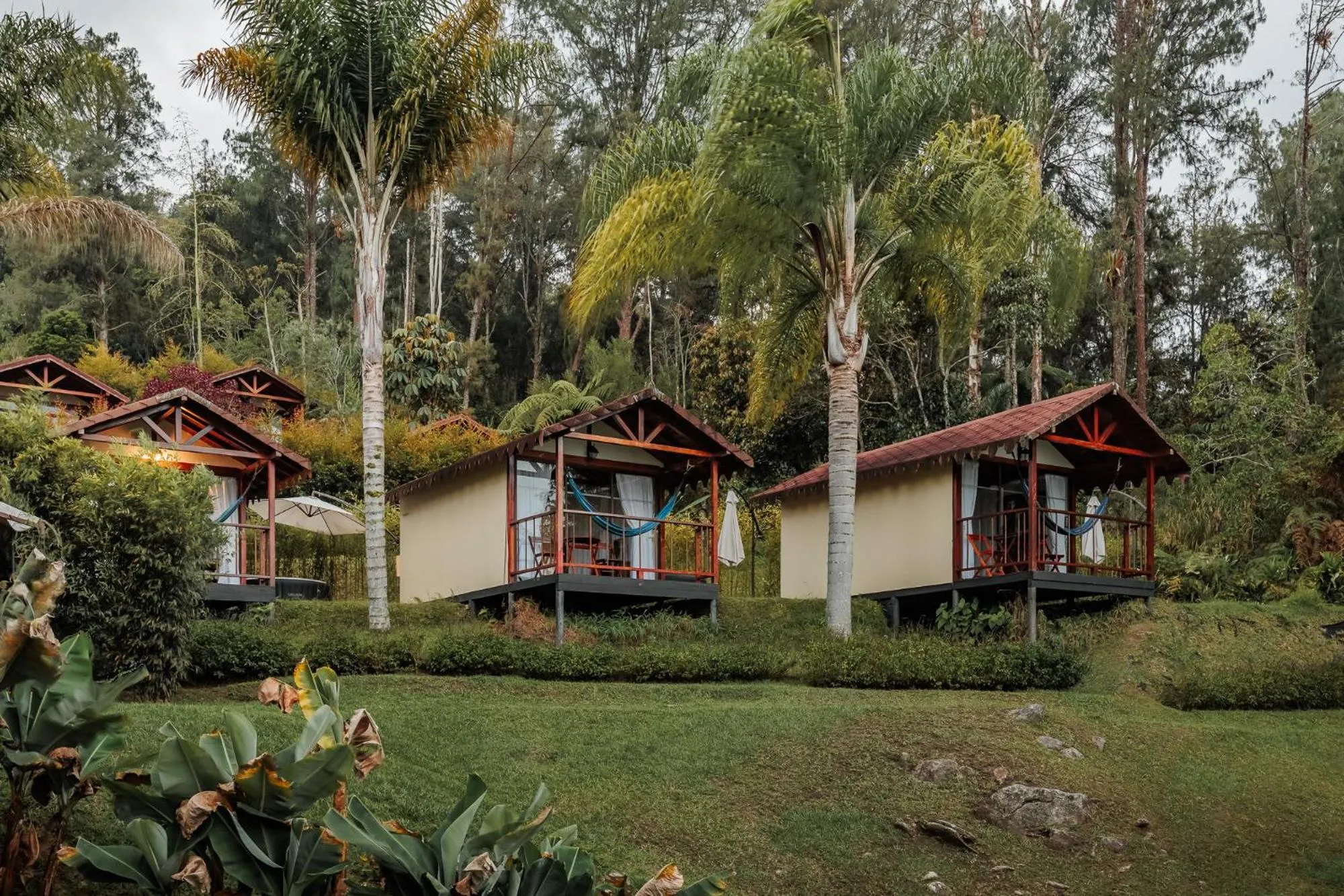 Deluxe Bungalow - single occupancy in Pietrasanta hotel campestre frente a la represa del Peñol y Guatape