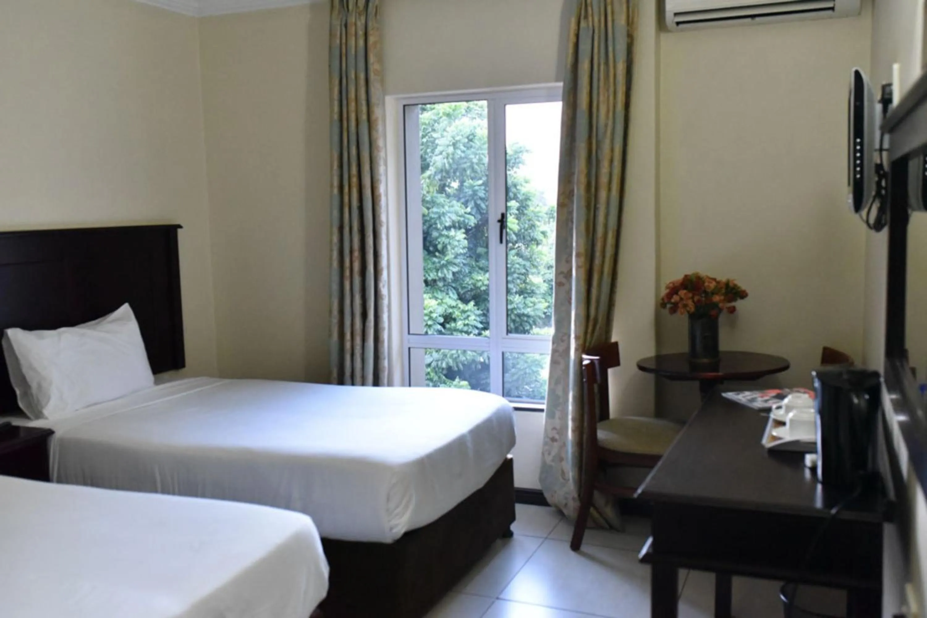 Twin Room in Regal Inn PMBurg