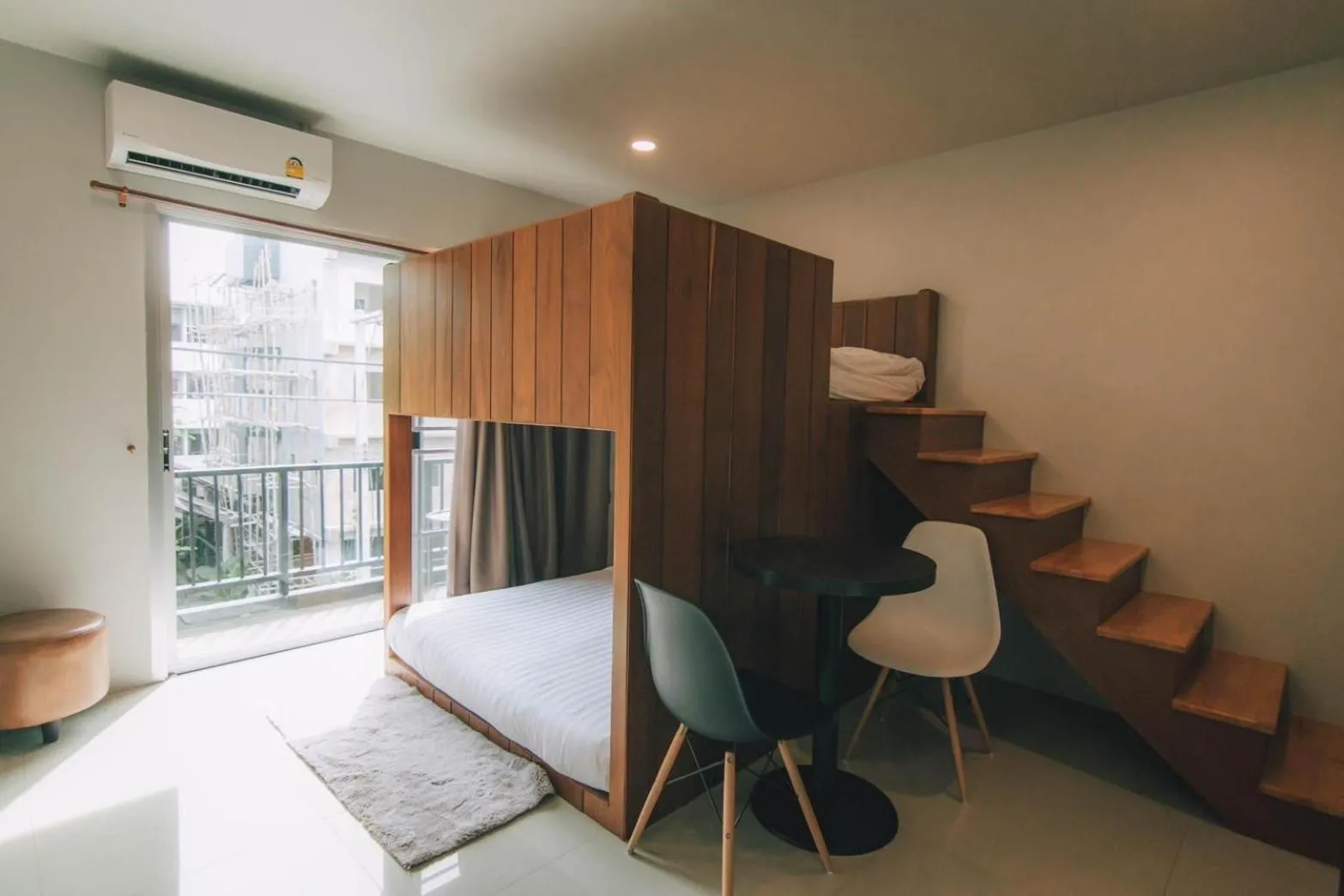 Quadruple Room with Private Bathroom in Psych Hostel