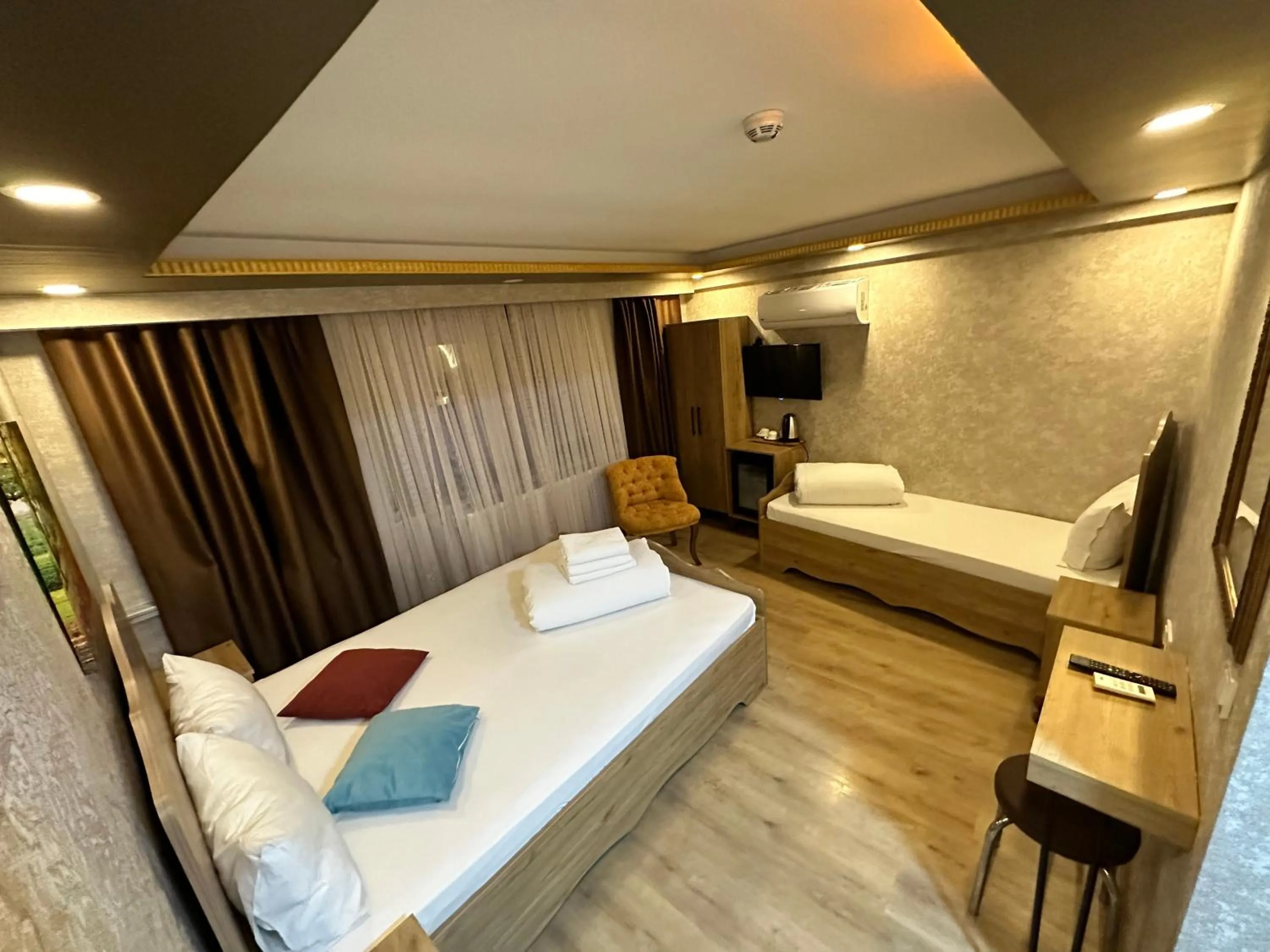 Superior Double or Twin Room in Golden Sail Hotel Old City