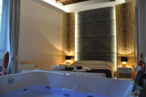 King Room with Spa Bath in Hotelier 51